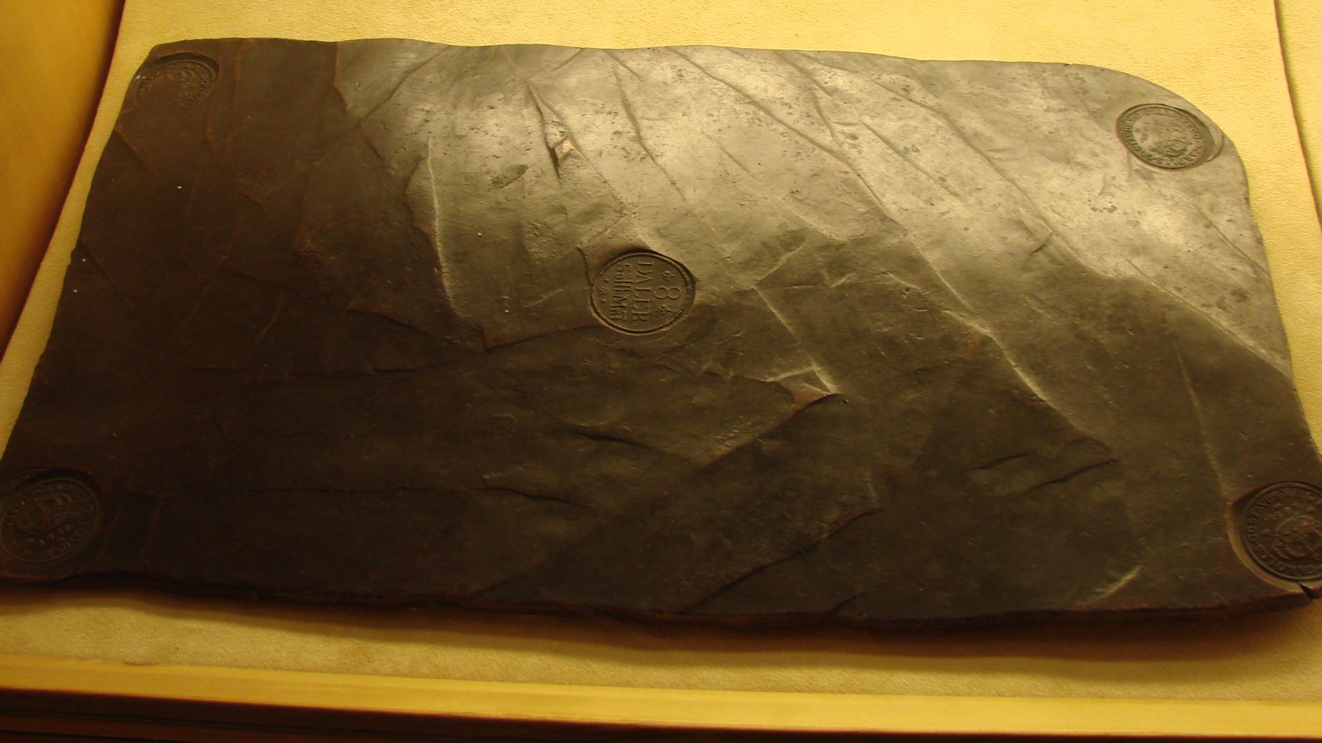 13. Plaques de cuivre