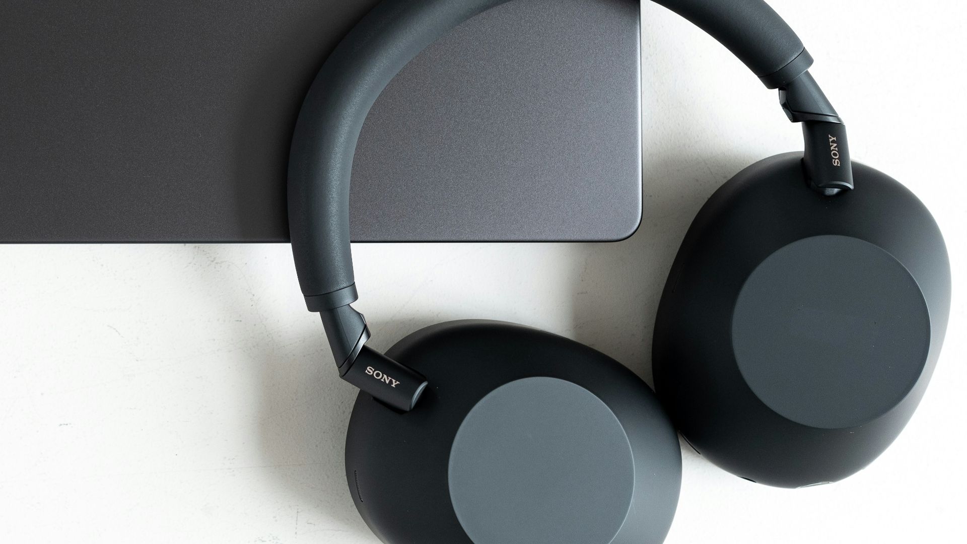 1. Sony WH-1000XM6