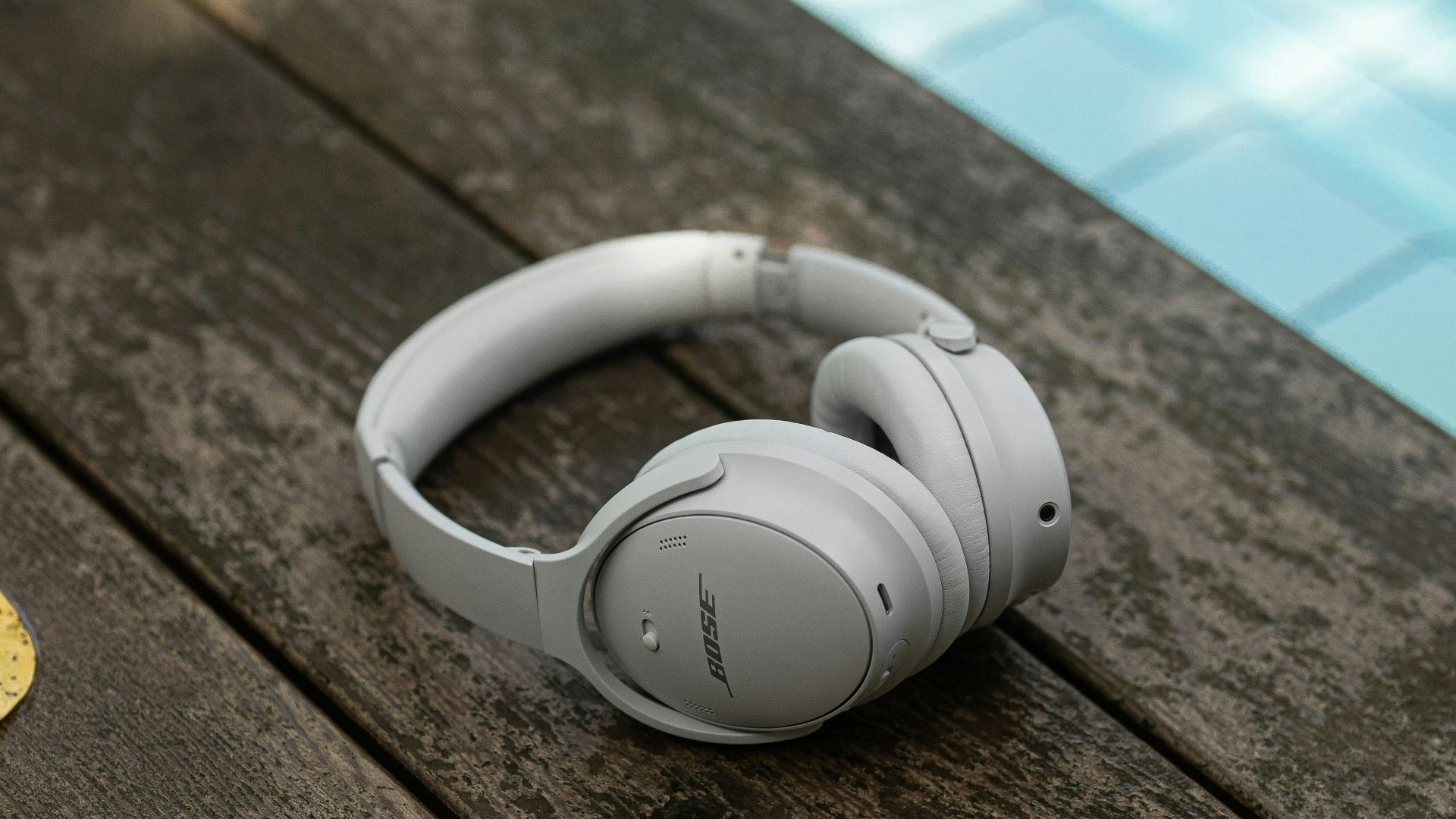 4. Bose QC45