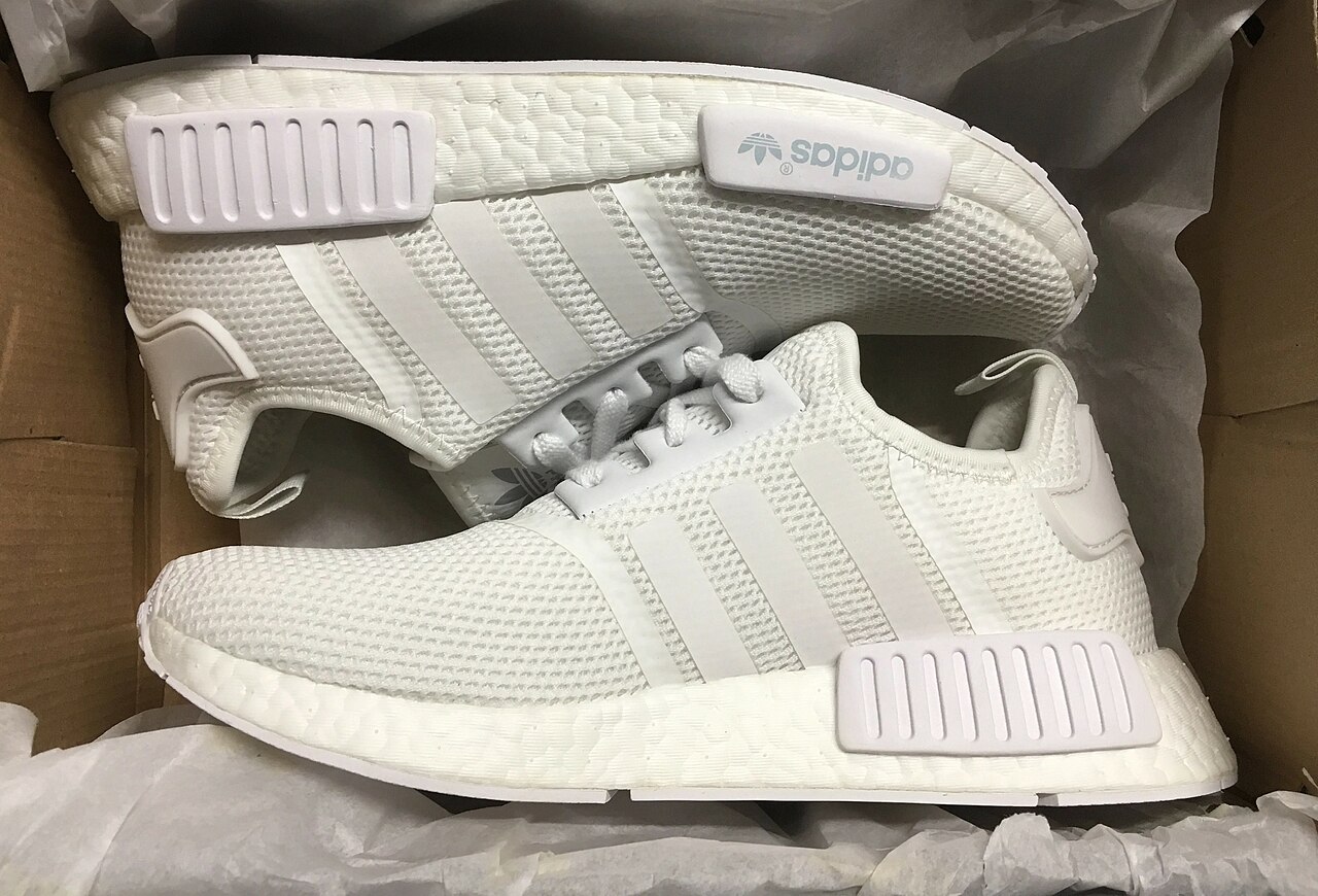 10. Des baskets blanches classiques qui vont avec tout