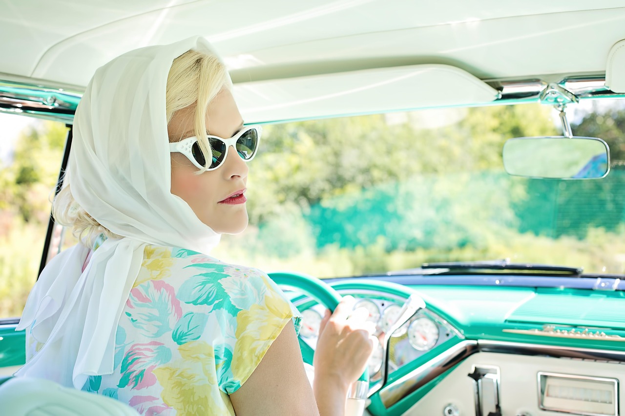 2. Retro fashion Revivals Stirring Nostalgia