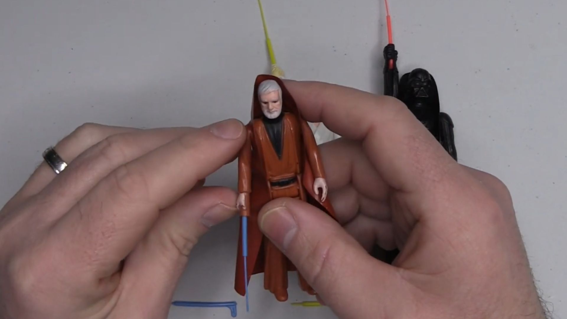 17 Sabre laser doublement télescopique de Star Wars Obi-Wan Kenobi: 105 182