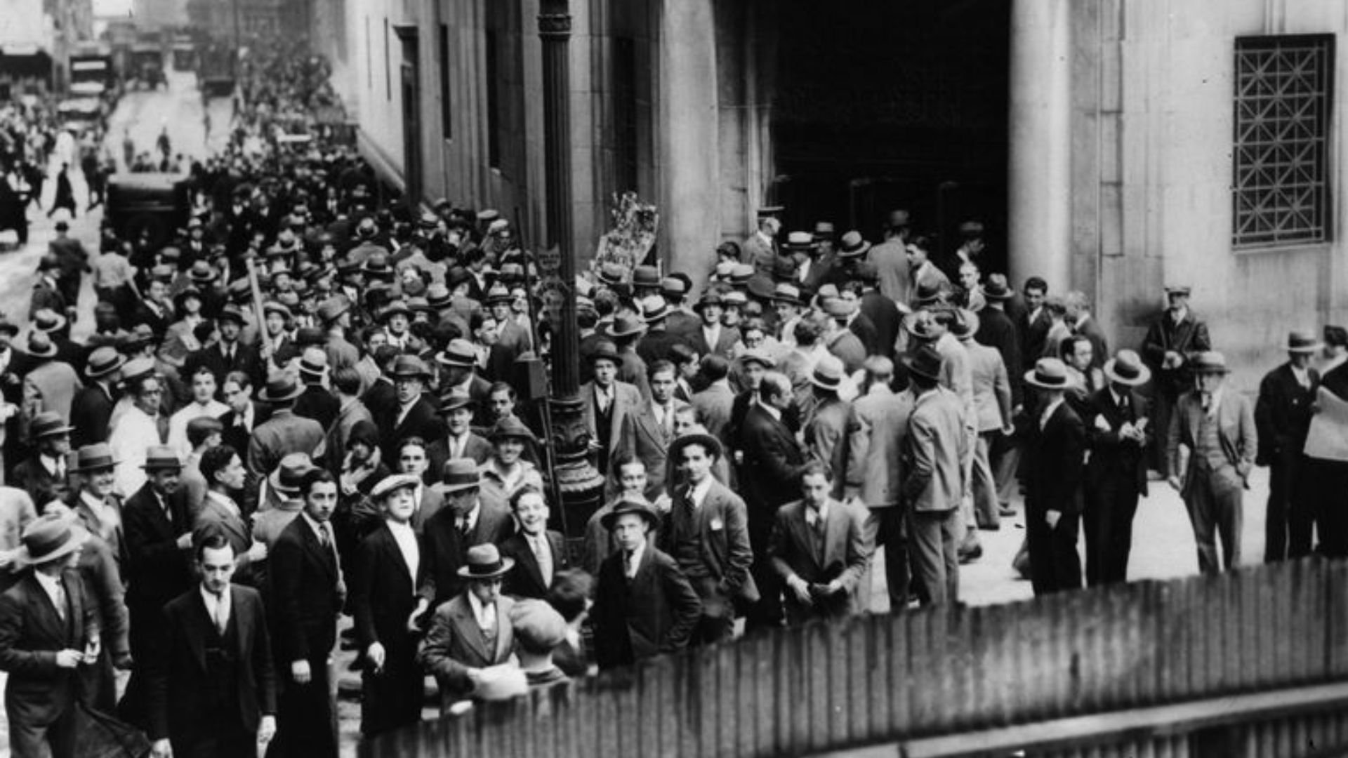 16. La Grande Dépression a pris fin avec le New Deal