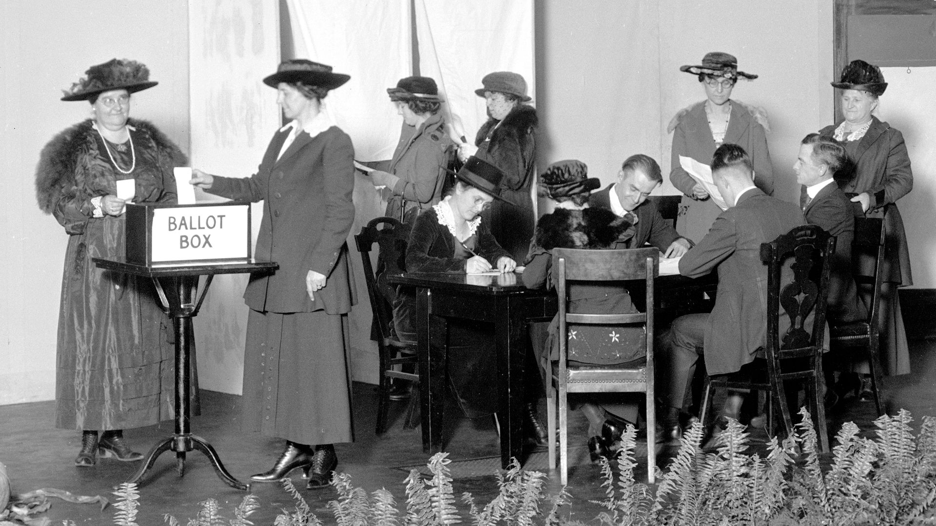 19. Les femmes ont obtenu le droit de vote en 1920