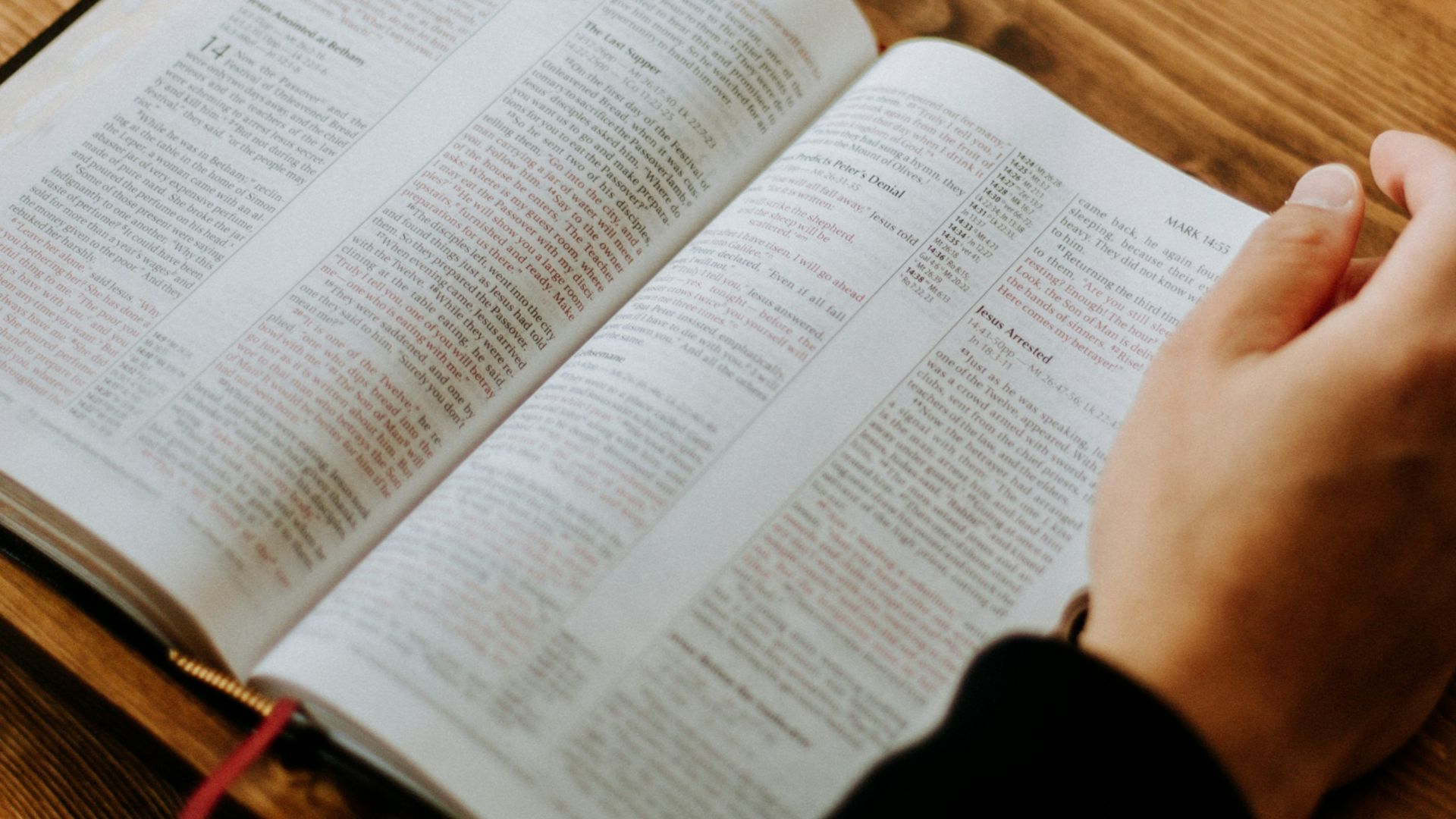 10. Le mot "Trinité" n'est jamais mentionné
