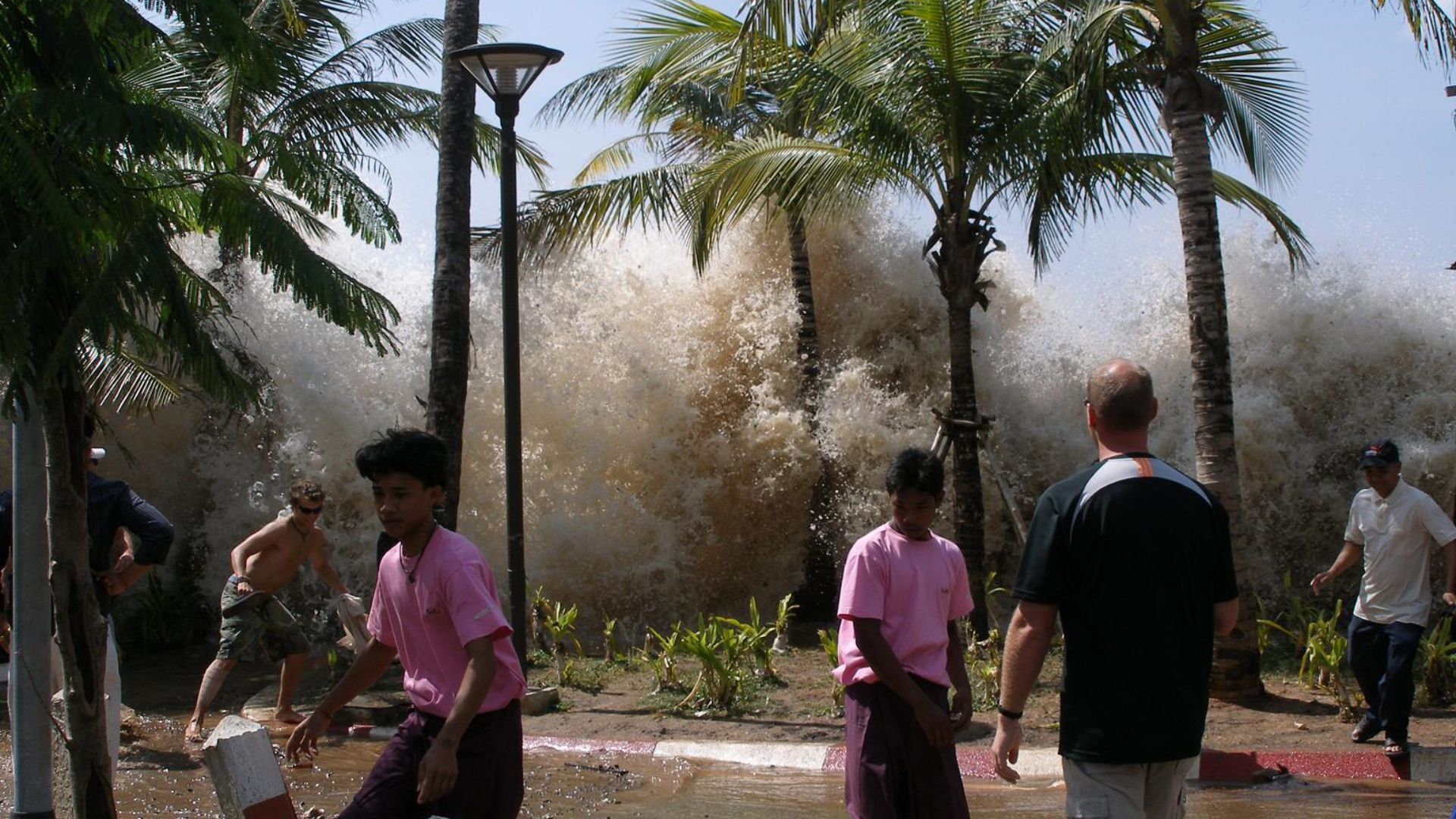 17. Tremblement de terre et tsunami dans l'océan Indien
