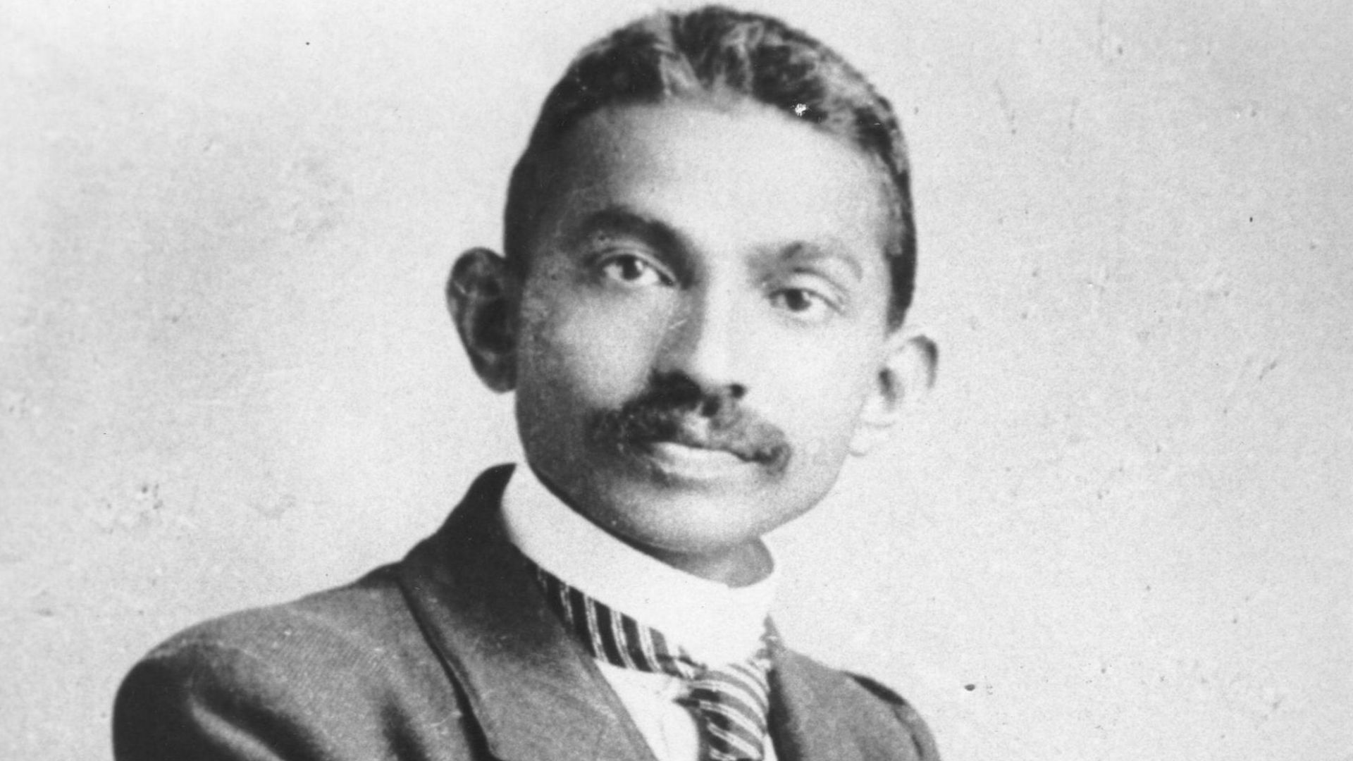 19. Gandhi a failli être lynché en Afrique du Sud