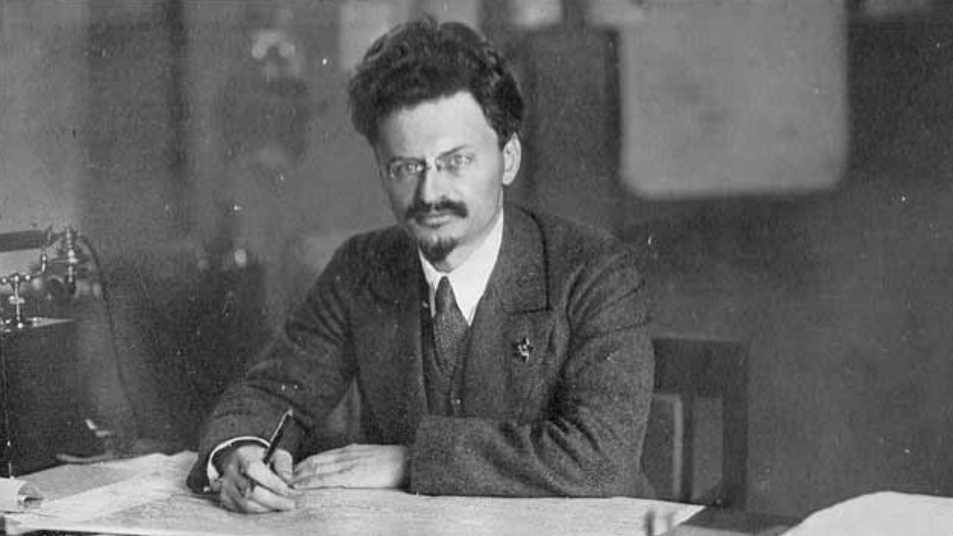 14. Léon Trotsky