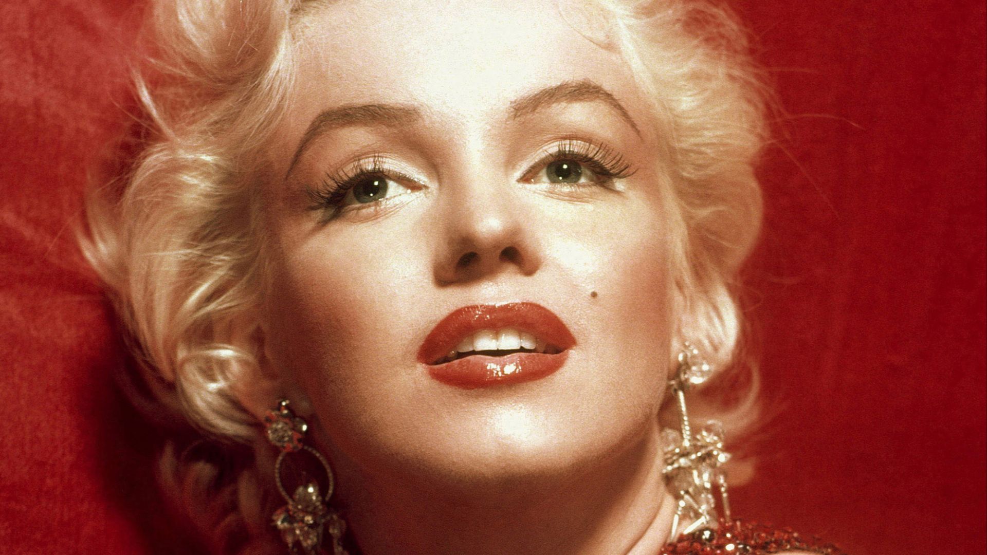 6. Marilyn et la reine