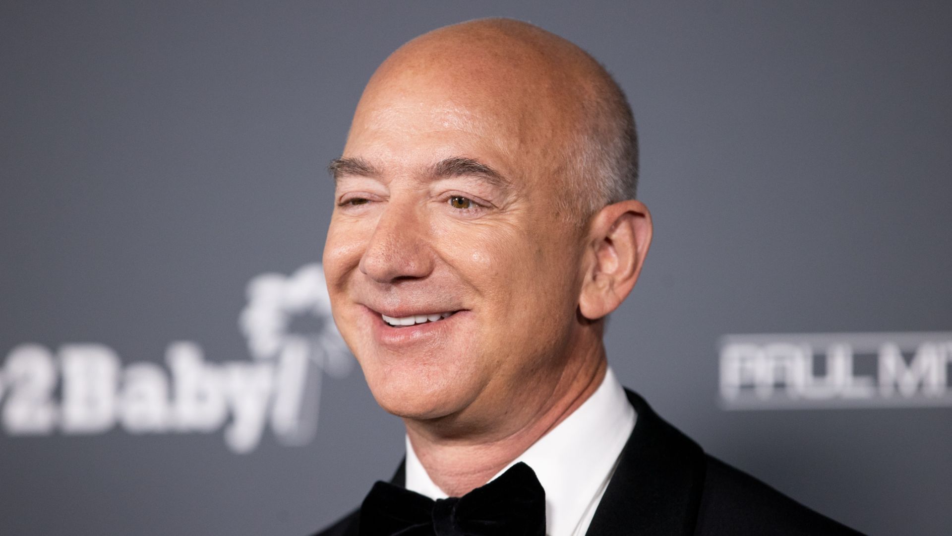 Jeff Bezos lost his $100M satellite