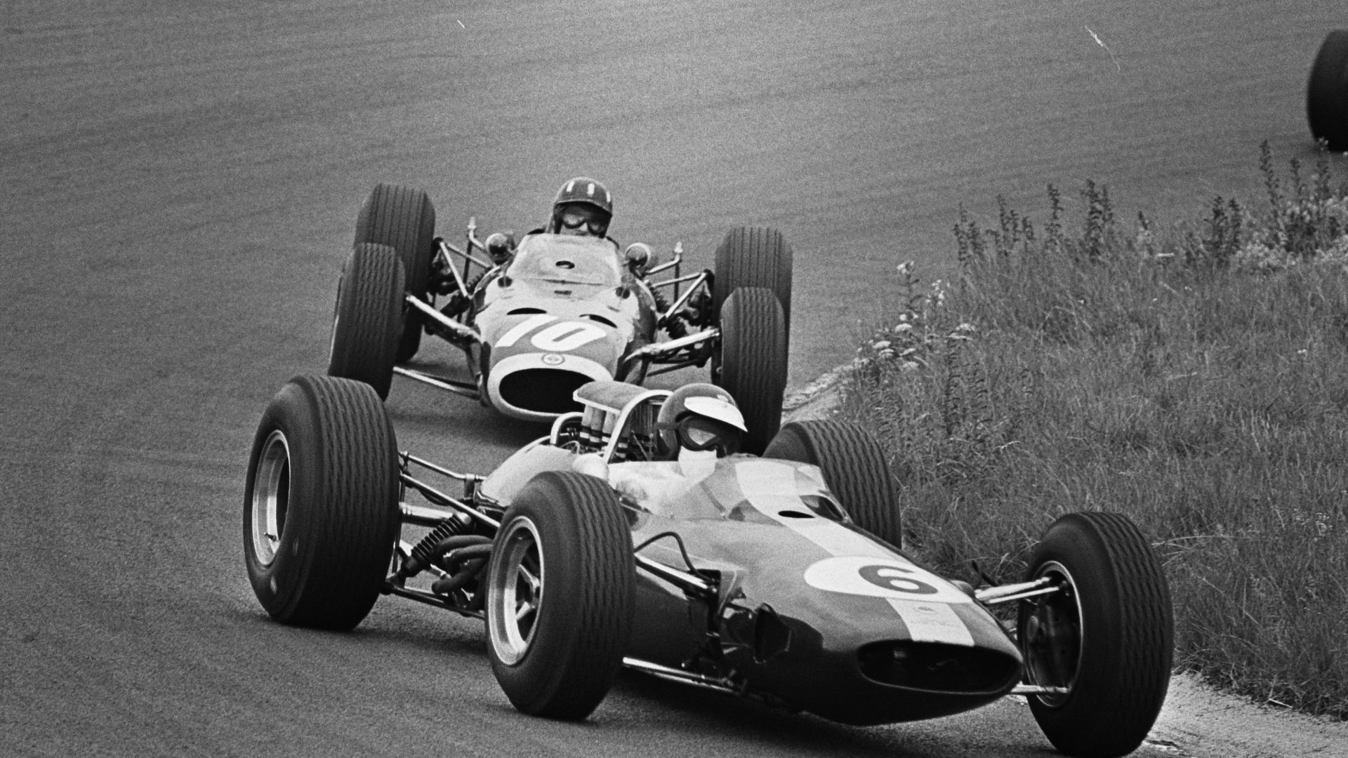 7. Jim Clark vs. Graham Hill