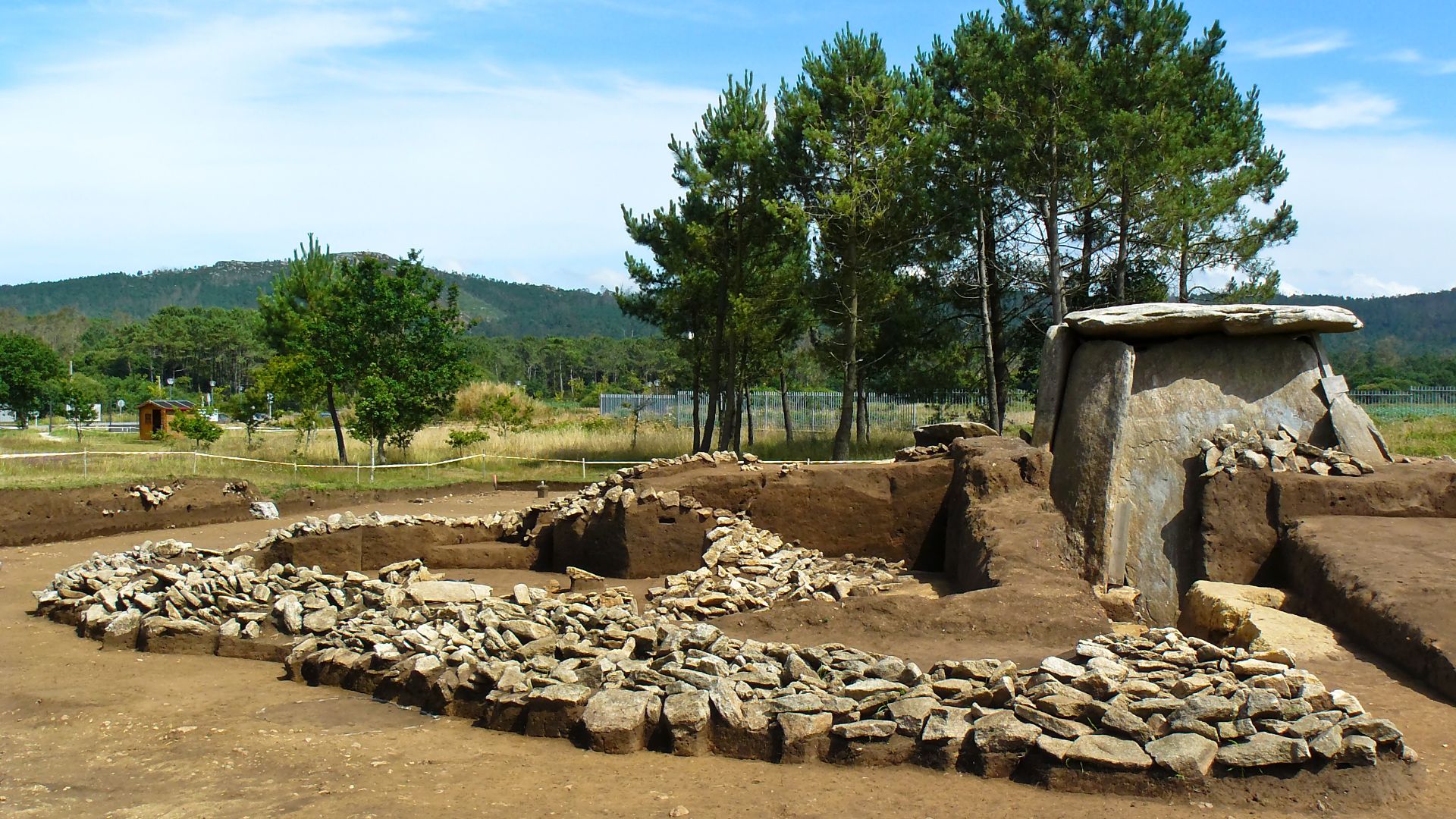14. Dolmen de Dombate, Espagne