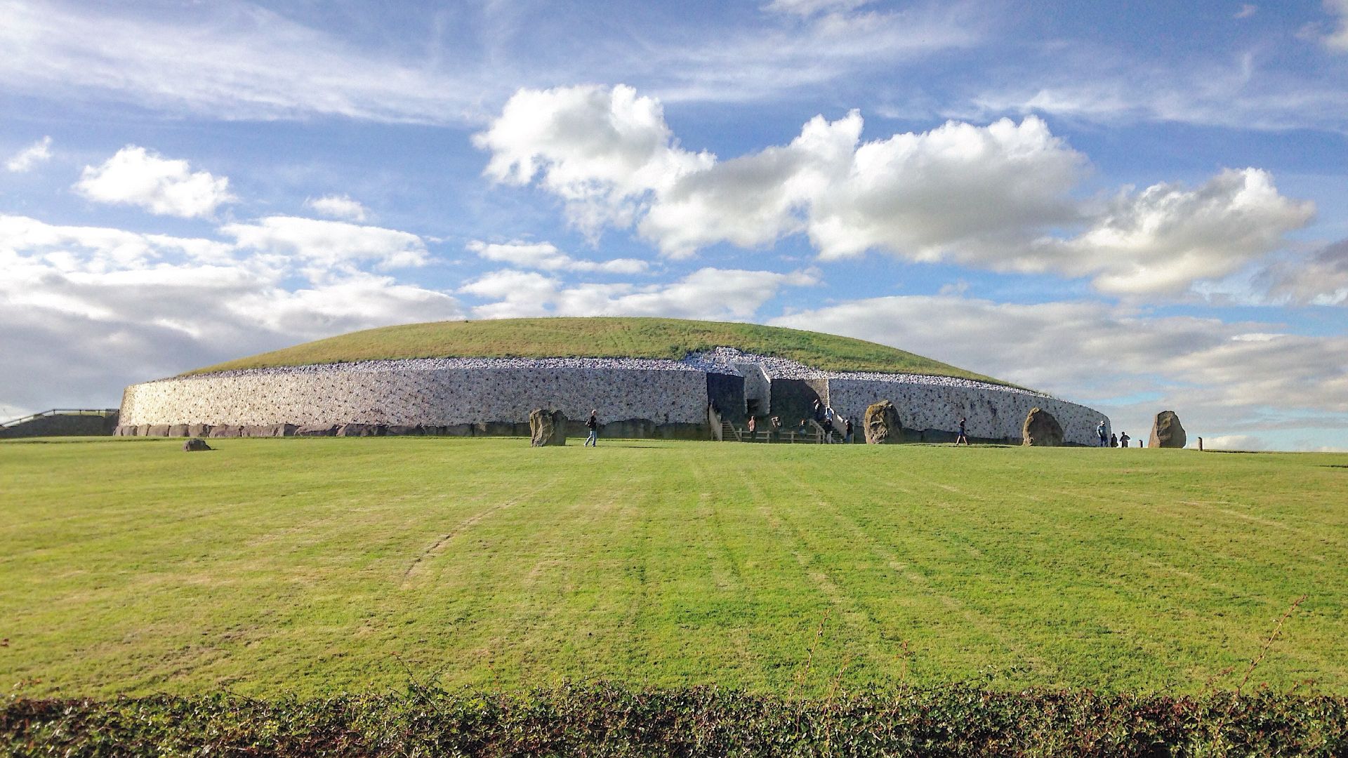 18. Newgrange, Irlande