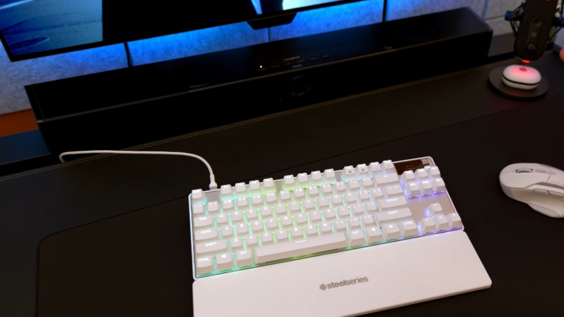 2. SteelSeries Apex Pro TKL Gen 3