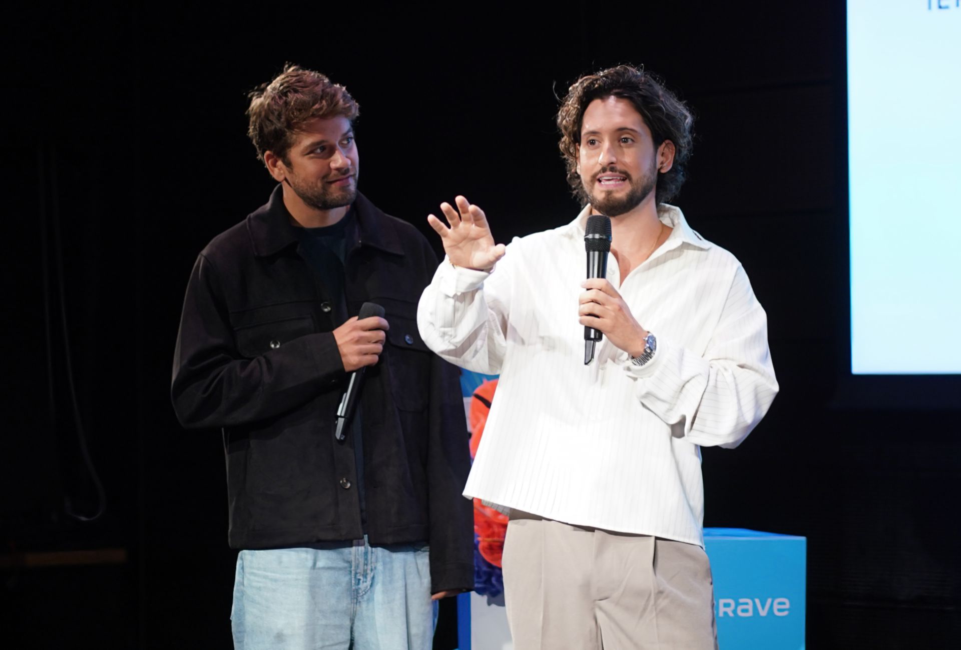 Mikhaïl Ahooja, Lou-Pascal Tremblay