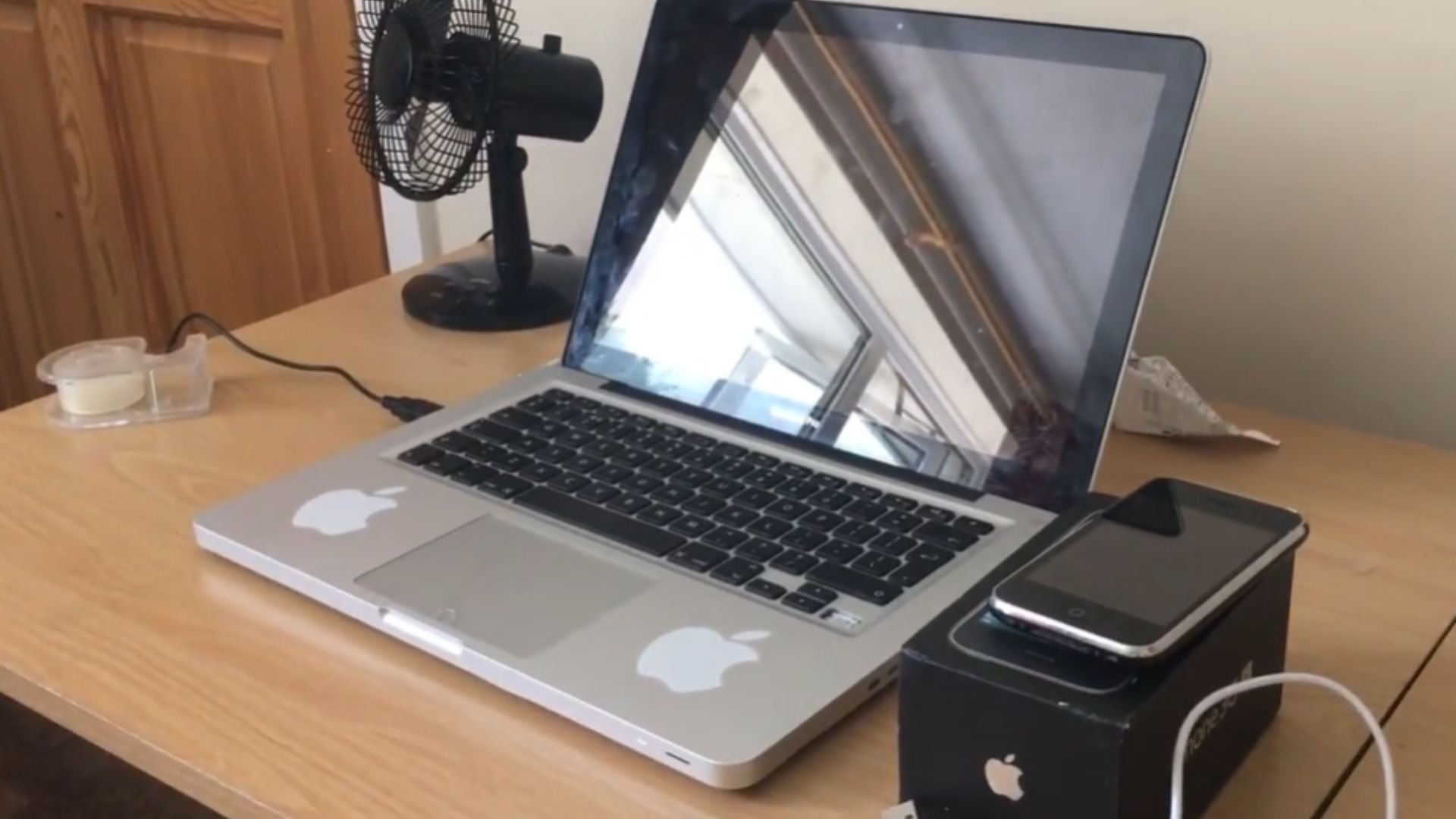 1. MacBook Pro (2006 15 pouces)