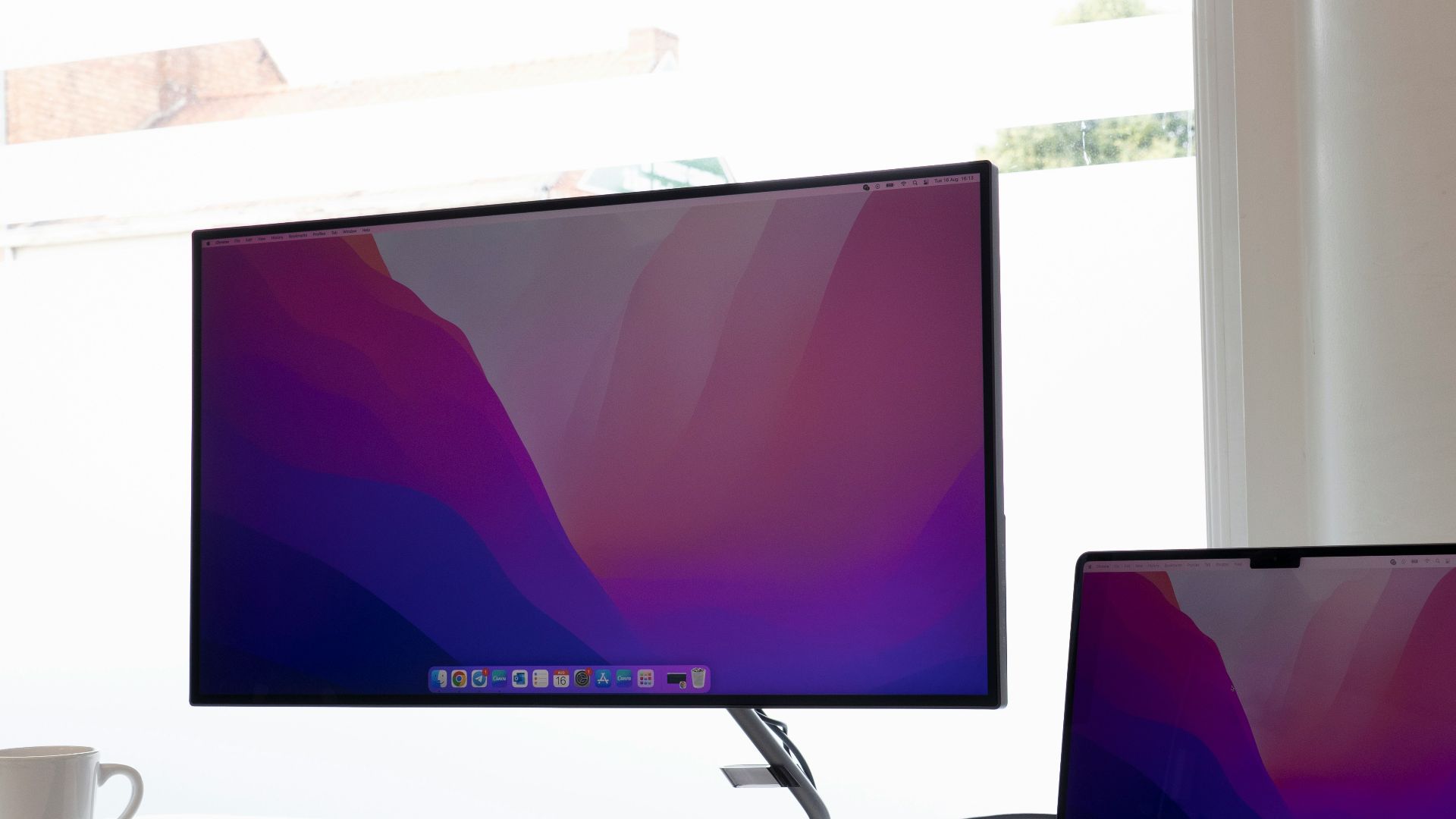 18. Gigabyte M27QA ICE