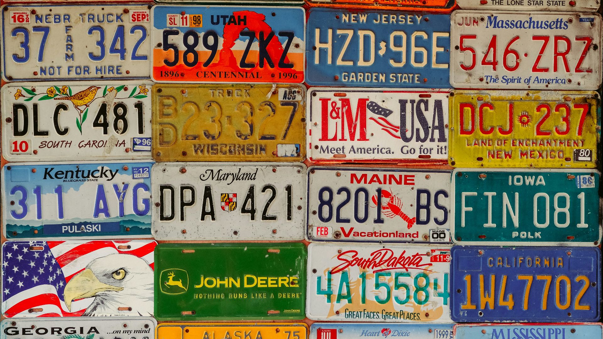 12. Plaques d'immatriculation personnalisées