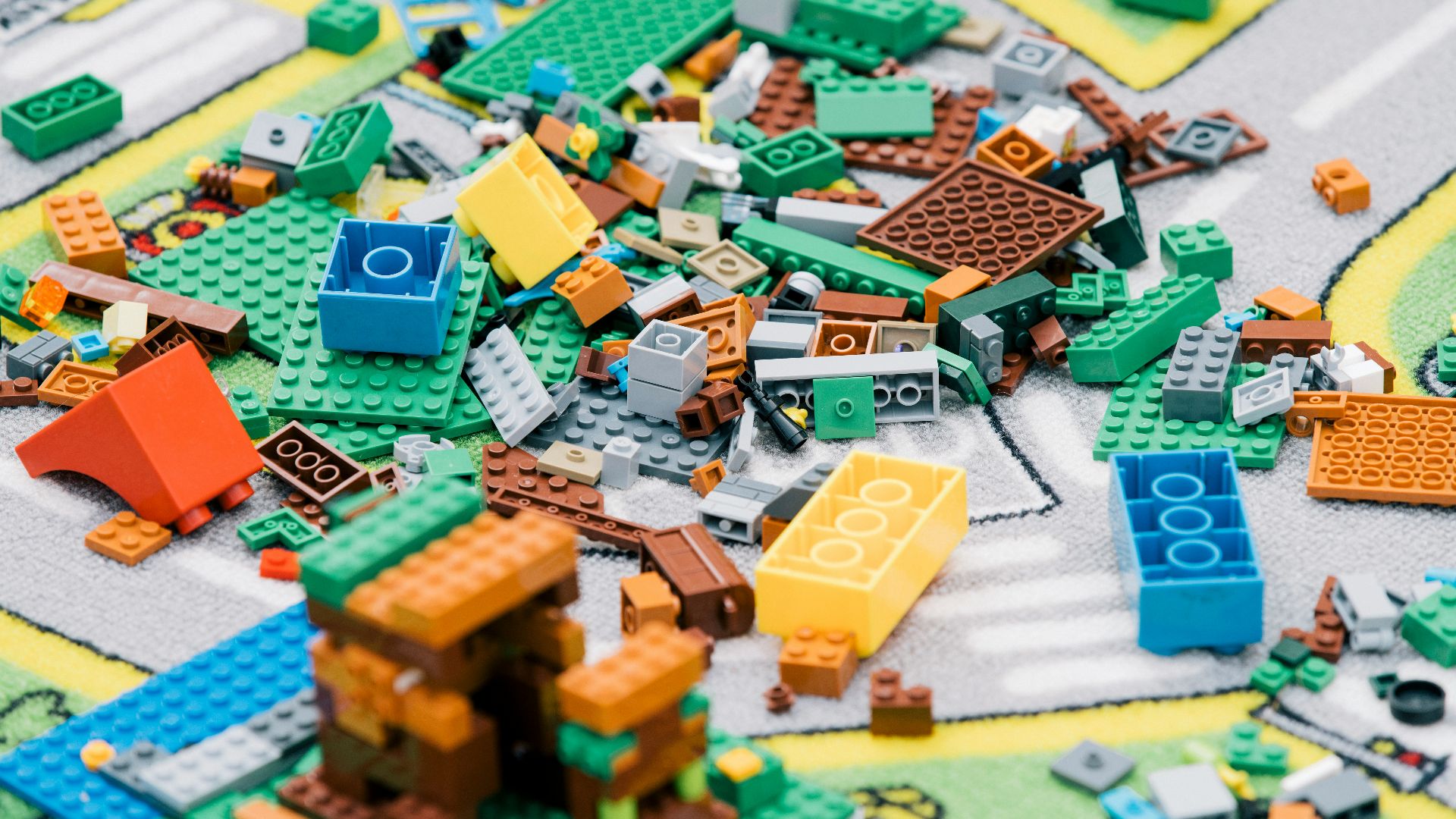 10. Carte du monde LEGO