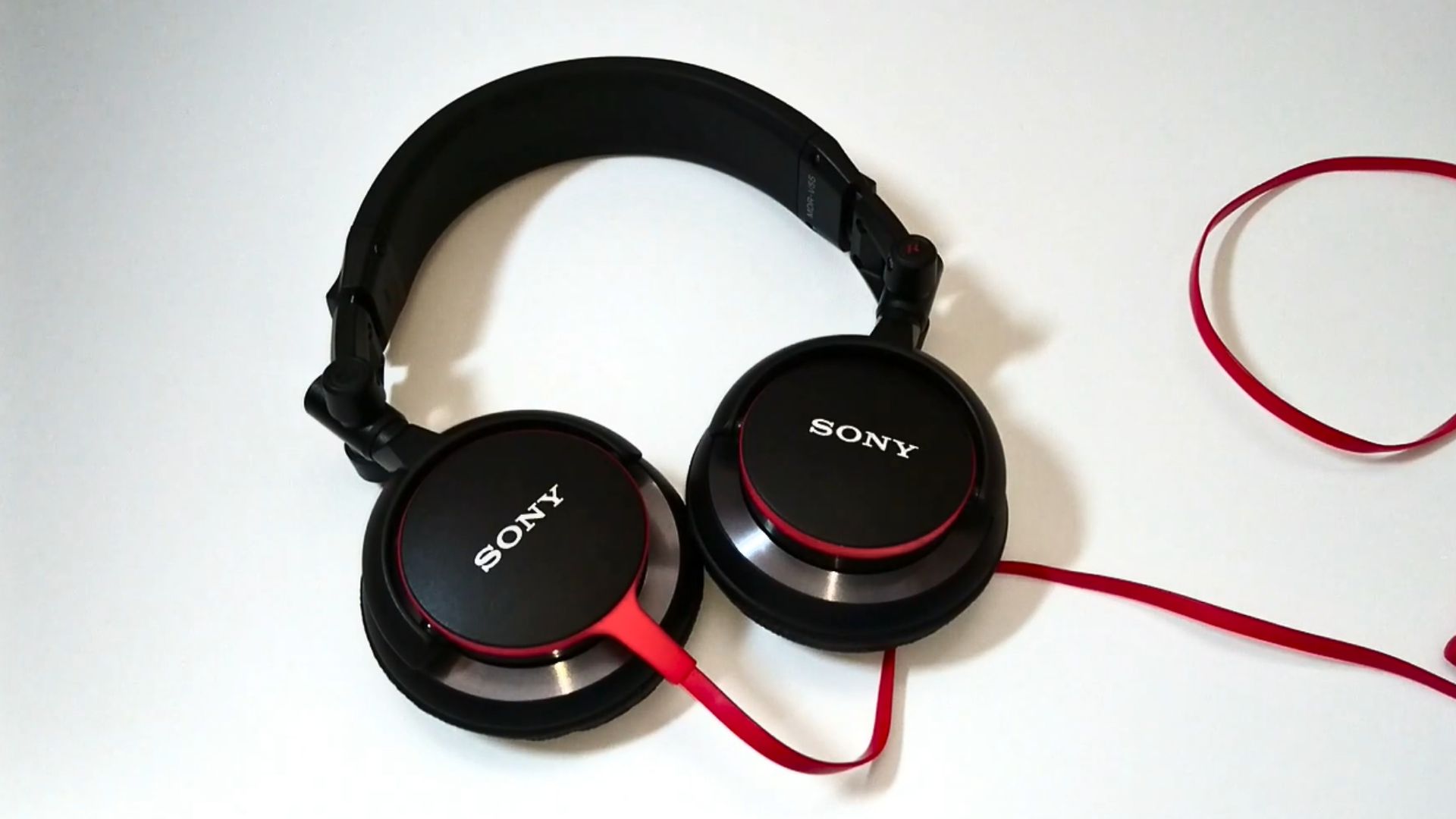 10. Sony MDR-V55