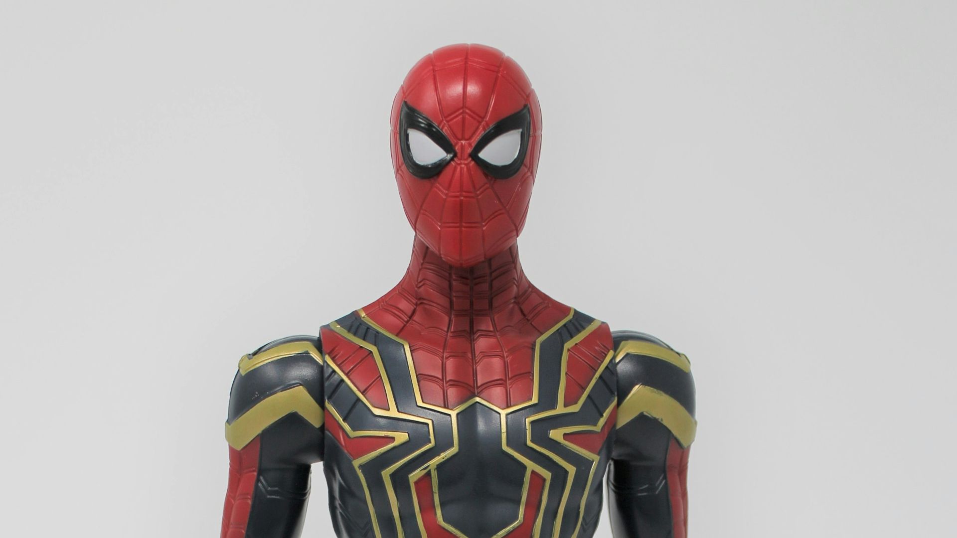8. Spidey, Black Cat et MJ