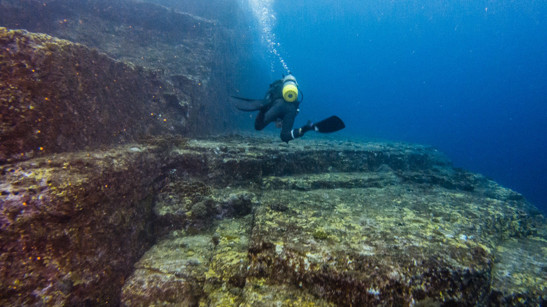 4. L'objectif du monument de Yonaguni
