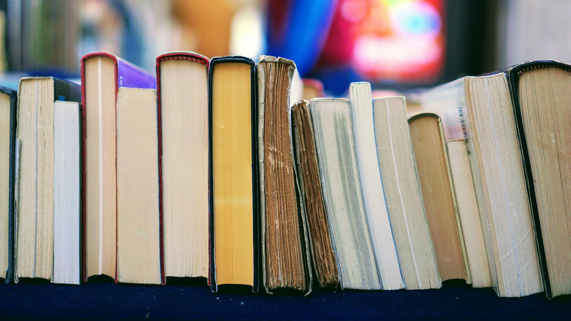 15. Lampe de lecture de livres