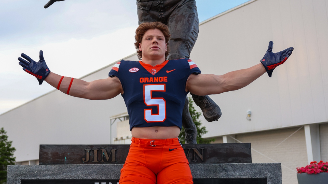 Antoine Deslauriers shines in overtime to propel Syracuse to its first win