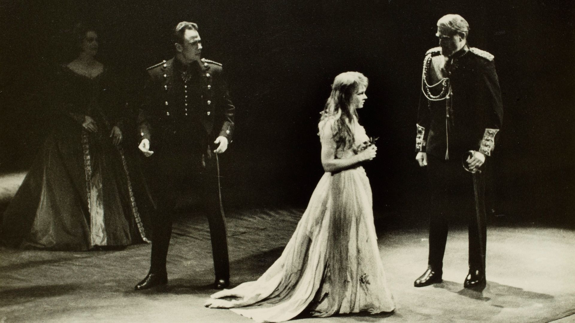 4. Hamlet (William Shakespeare)