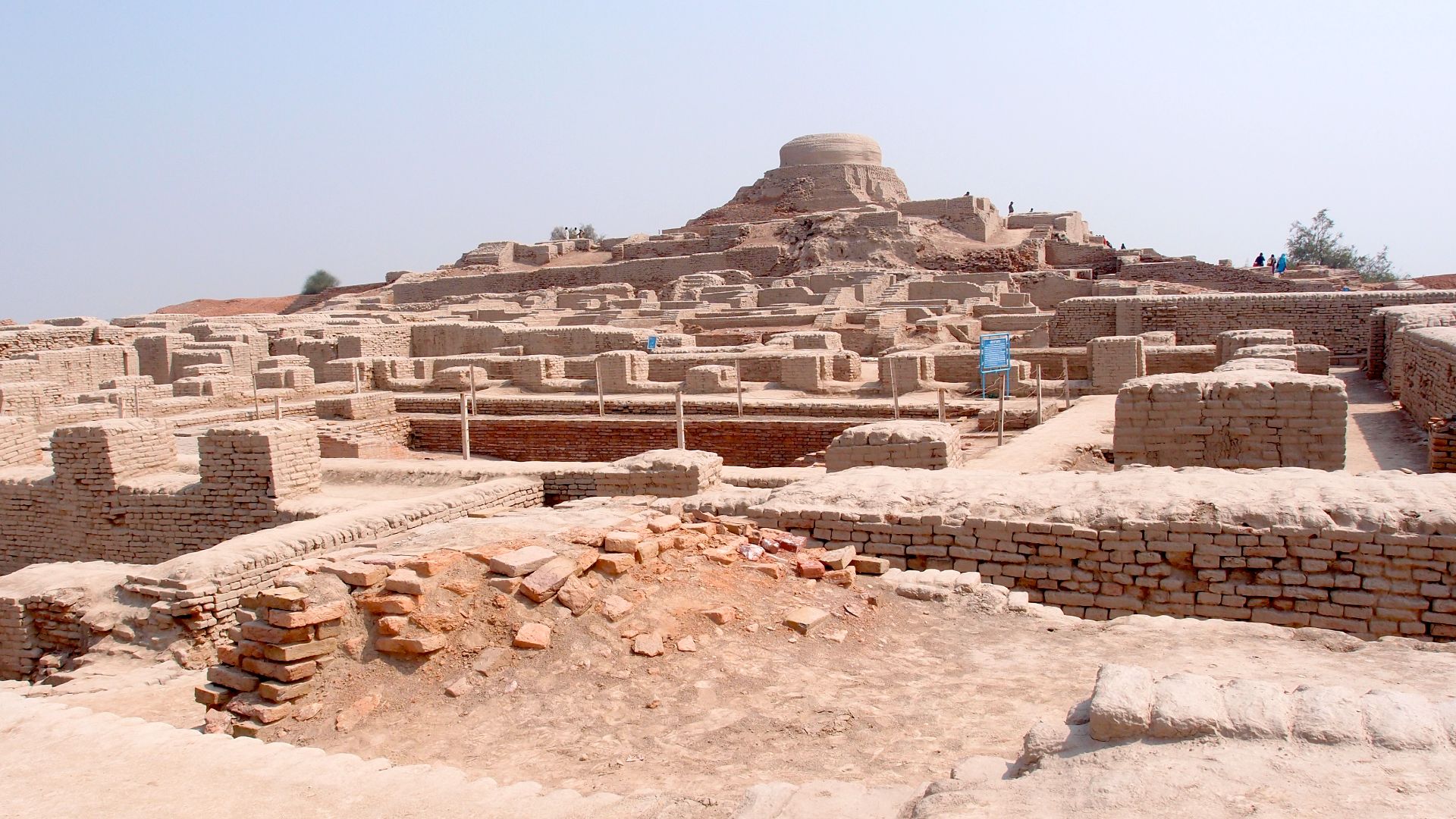 2. Mohenjo-Daro