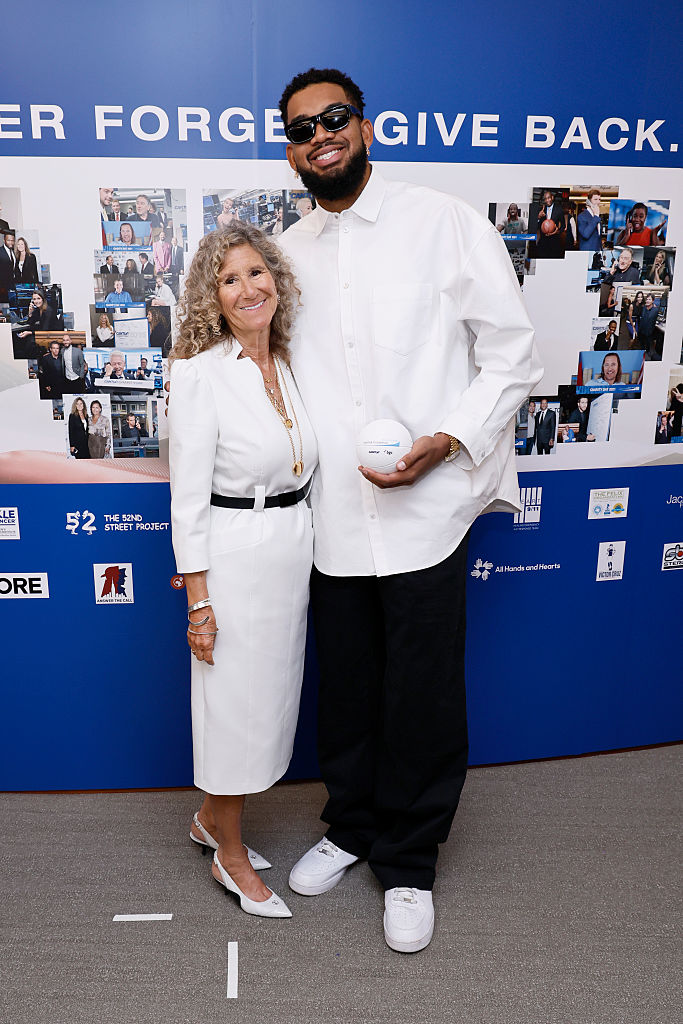 Edie Lutnick et Karl-Anthony Towns