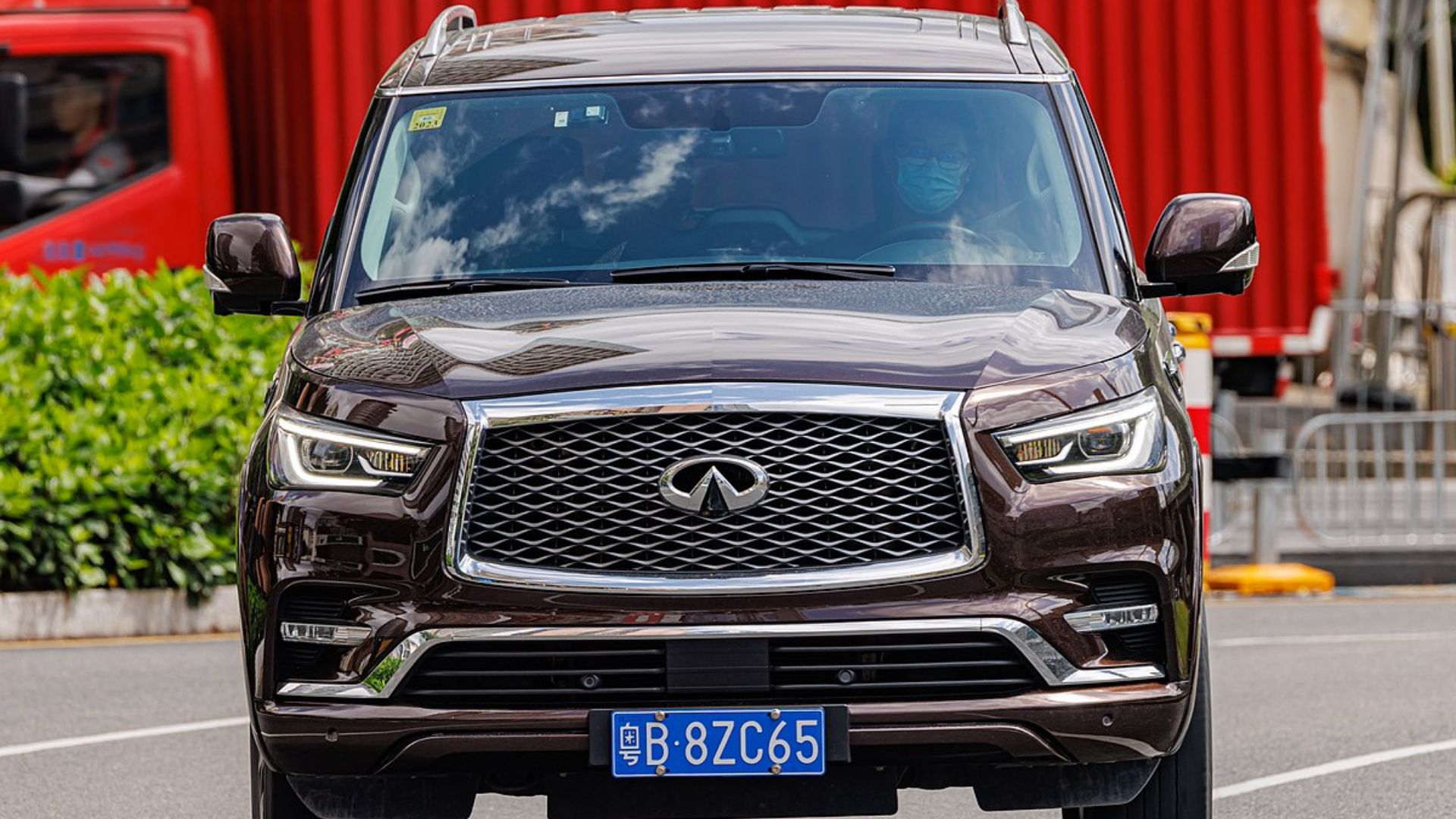 INFINITI QX80