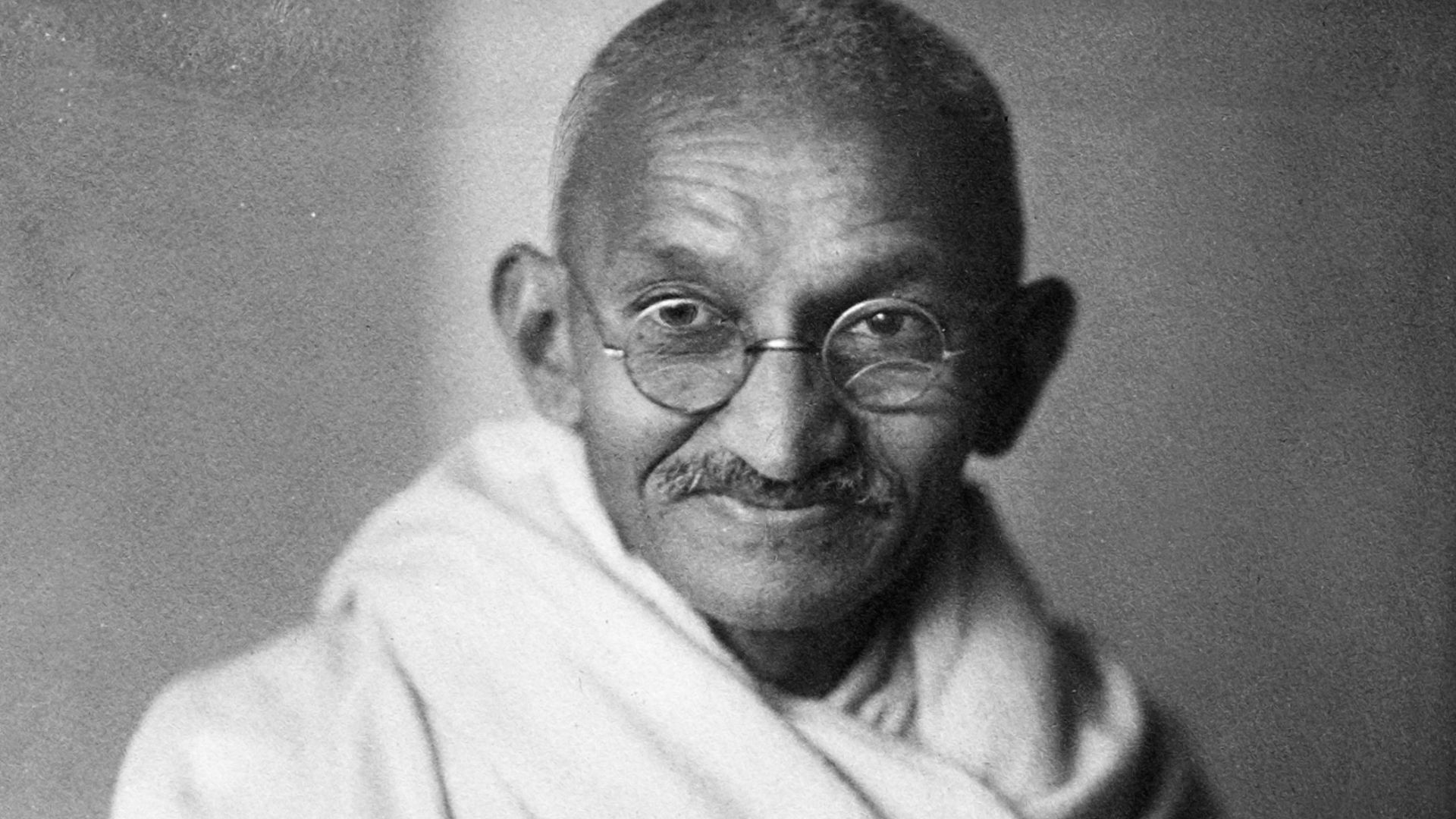 4. Ben Kingsley dans le rôle du Mahatma Gandhi