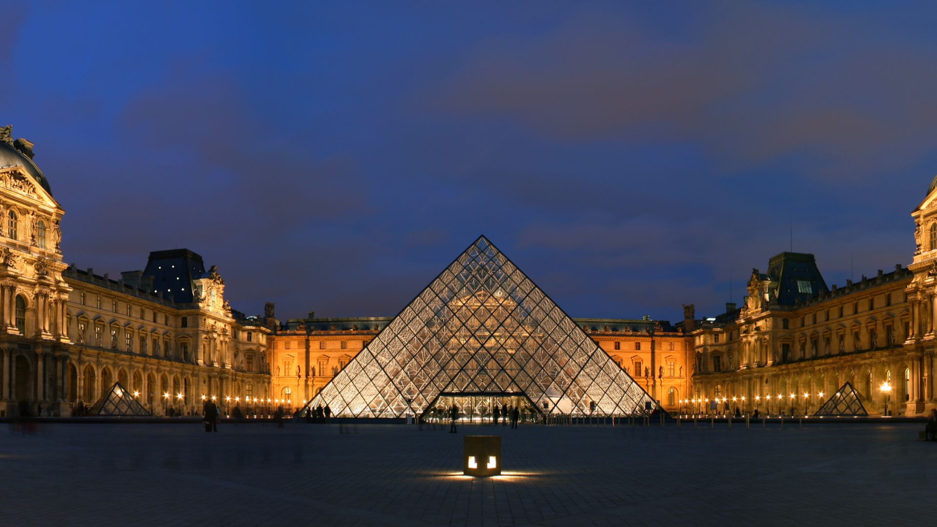 2. L'incendie qui a sauvé le Louvre