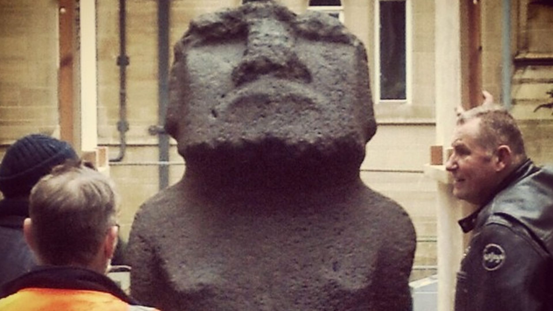 8. Moai Hava
