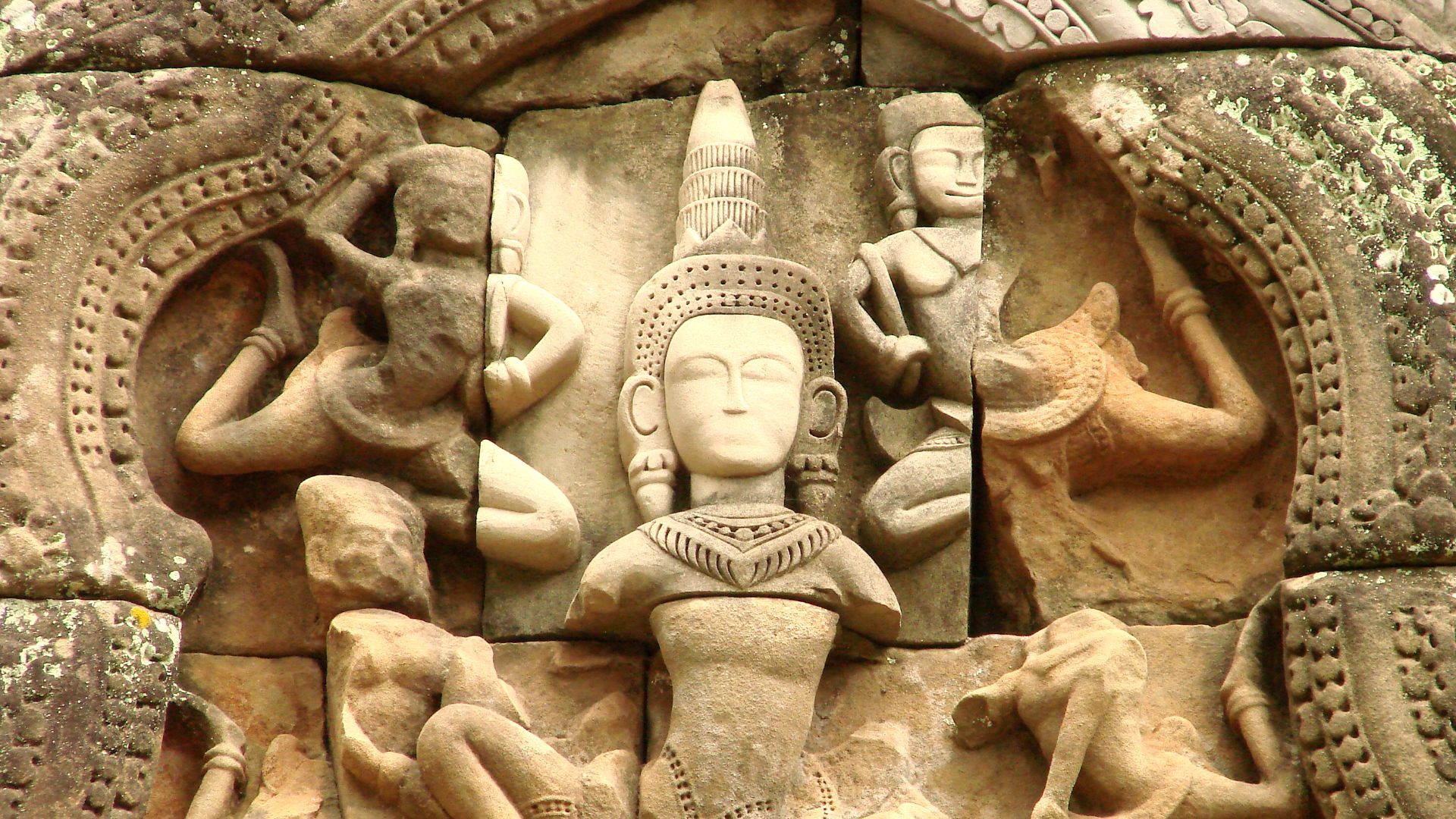 12. Sculpture hindoue cambodgienne