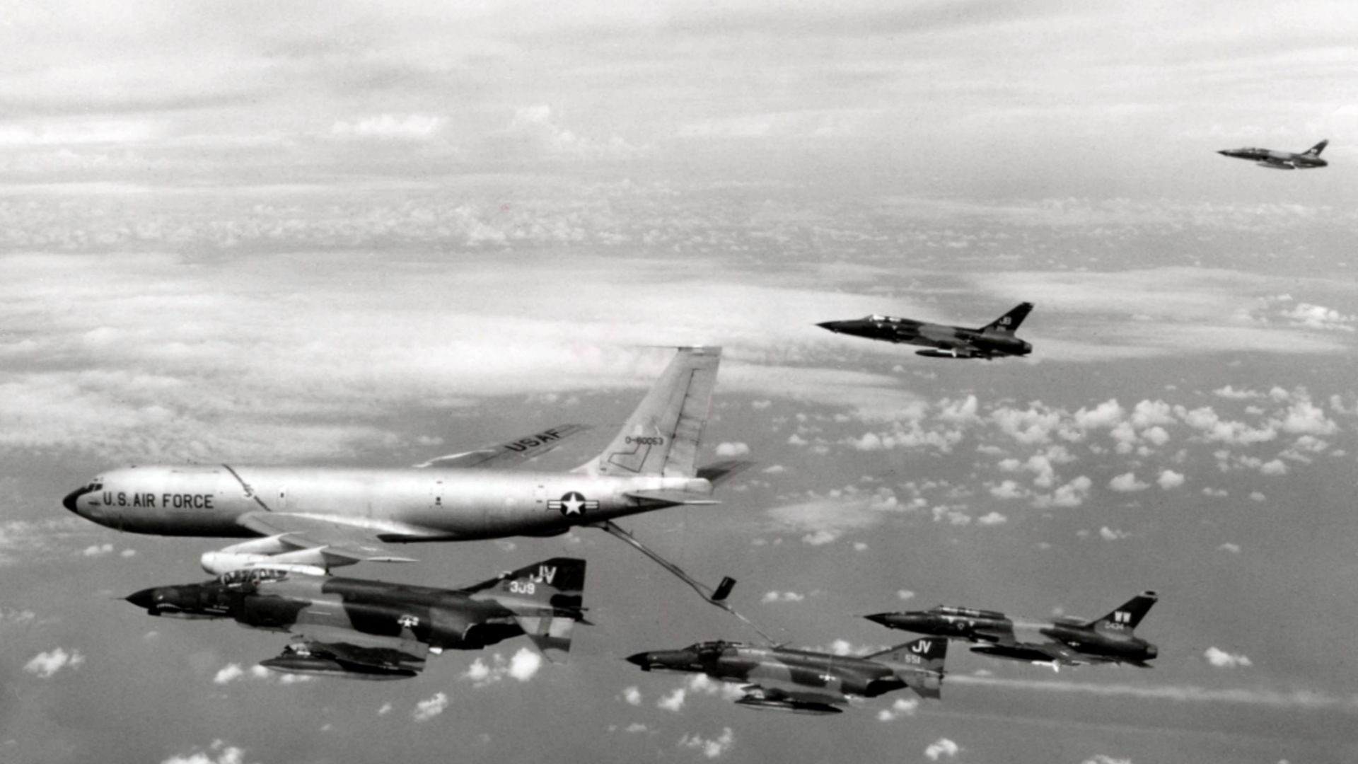 7. Opération Rolling Thunder