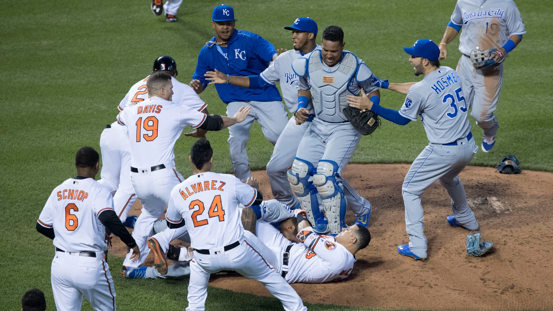 Les 20 Plus Grandes Bagarres De L histoire Du Baseball Saviez vous 