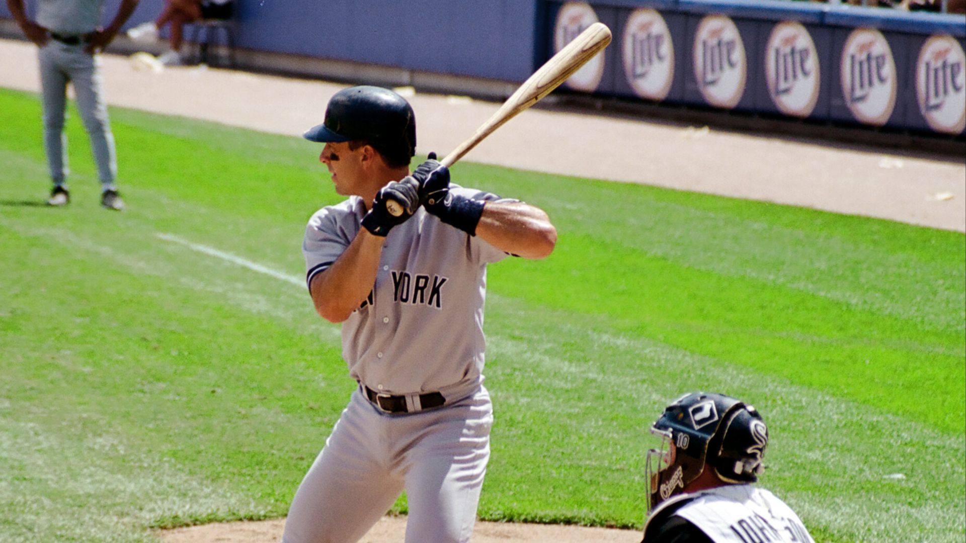 11. Armando Benitez et Tino Martinez, 1998