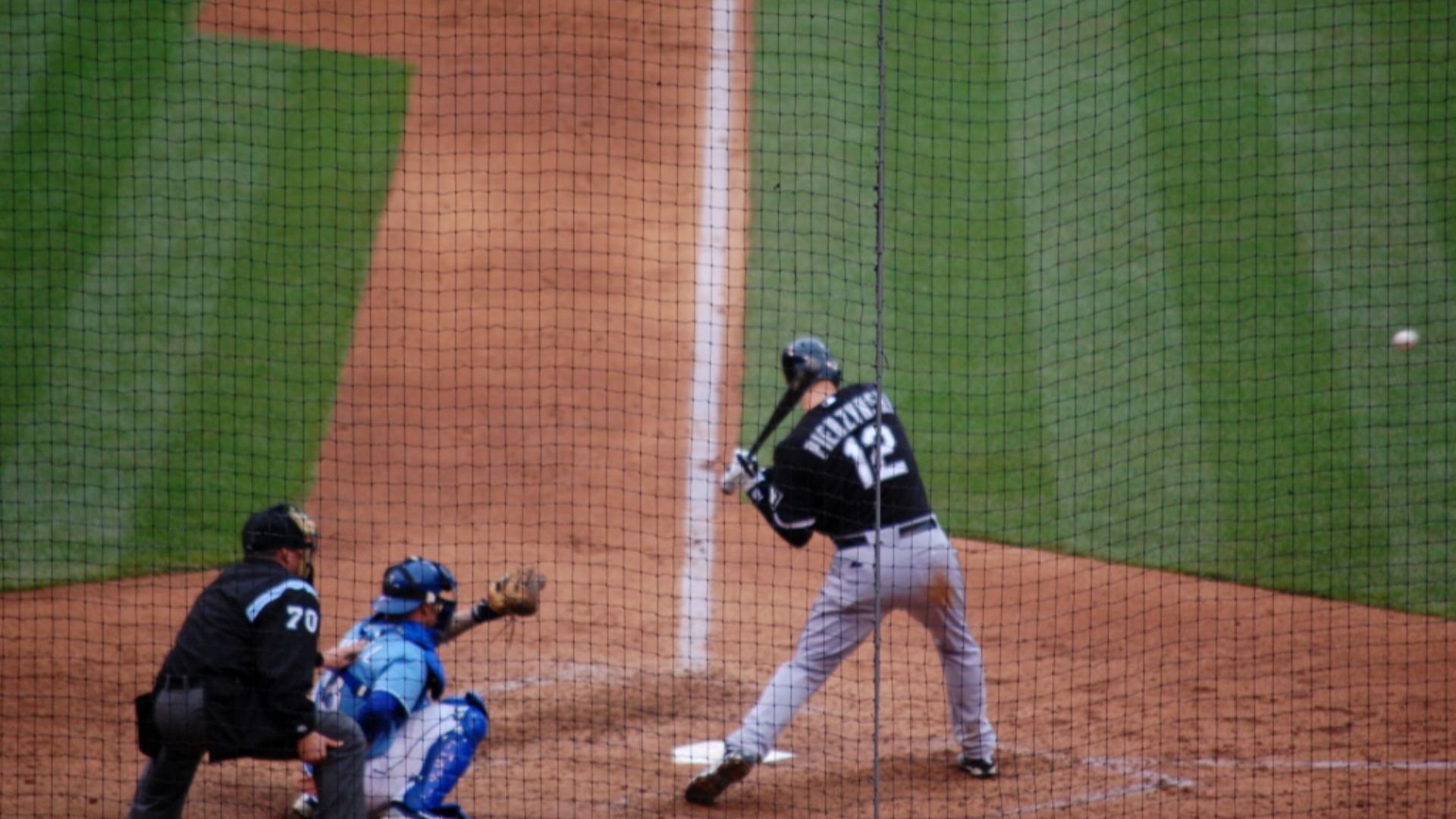 16. Michael Barrett et A.J. Pierzynski, 2006