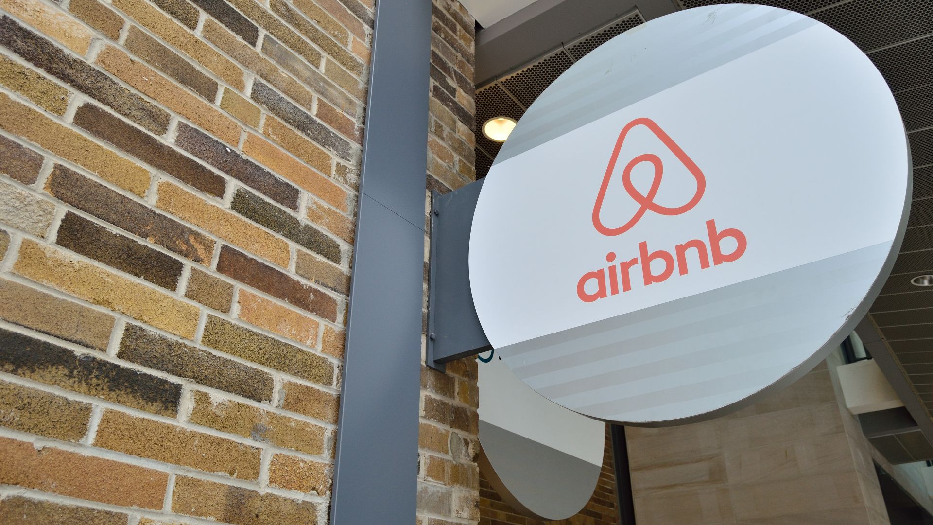 7. Airbnb