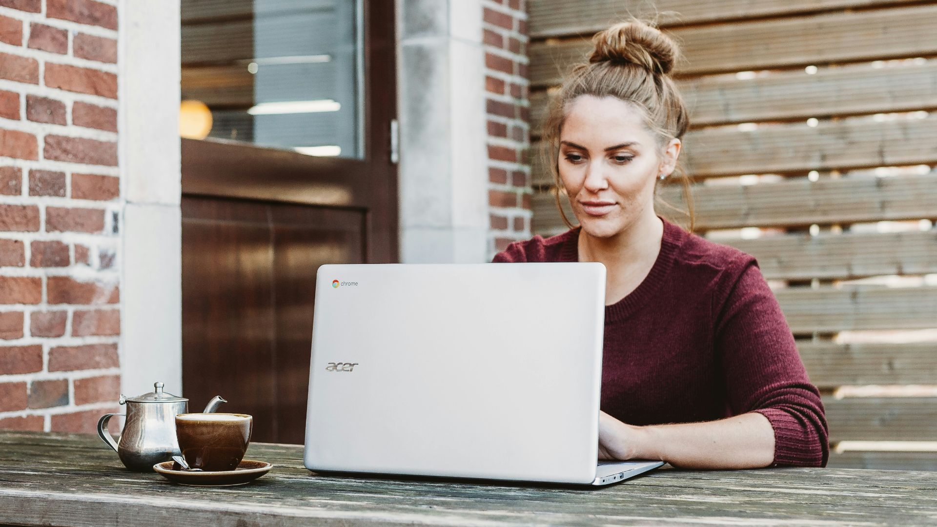 10 choses à ne jamais faire sur un réseau Wi-Fi public et 10 façons de s’en protéger