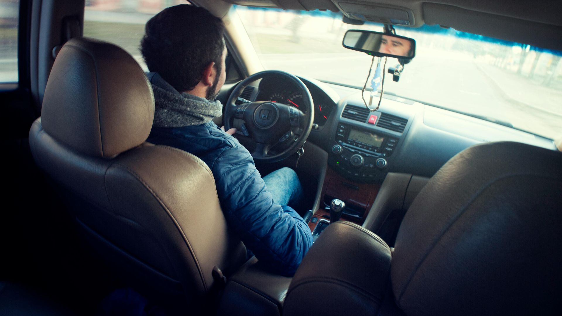 17. Votre plus grande bête noire en tant que conducteur et passager ?