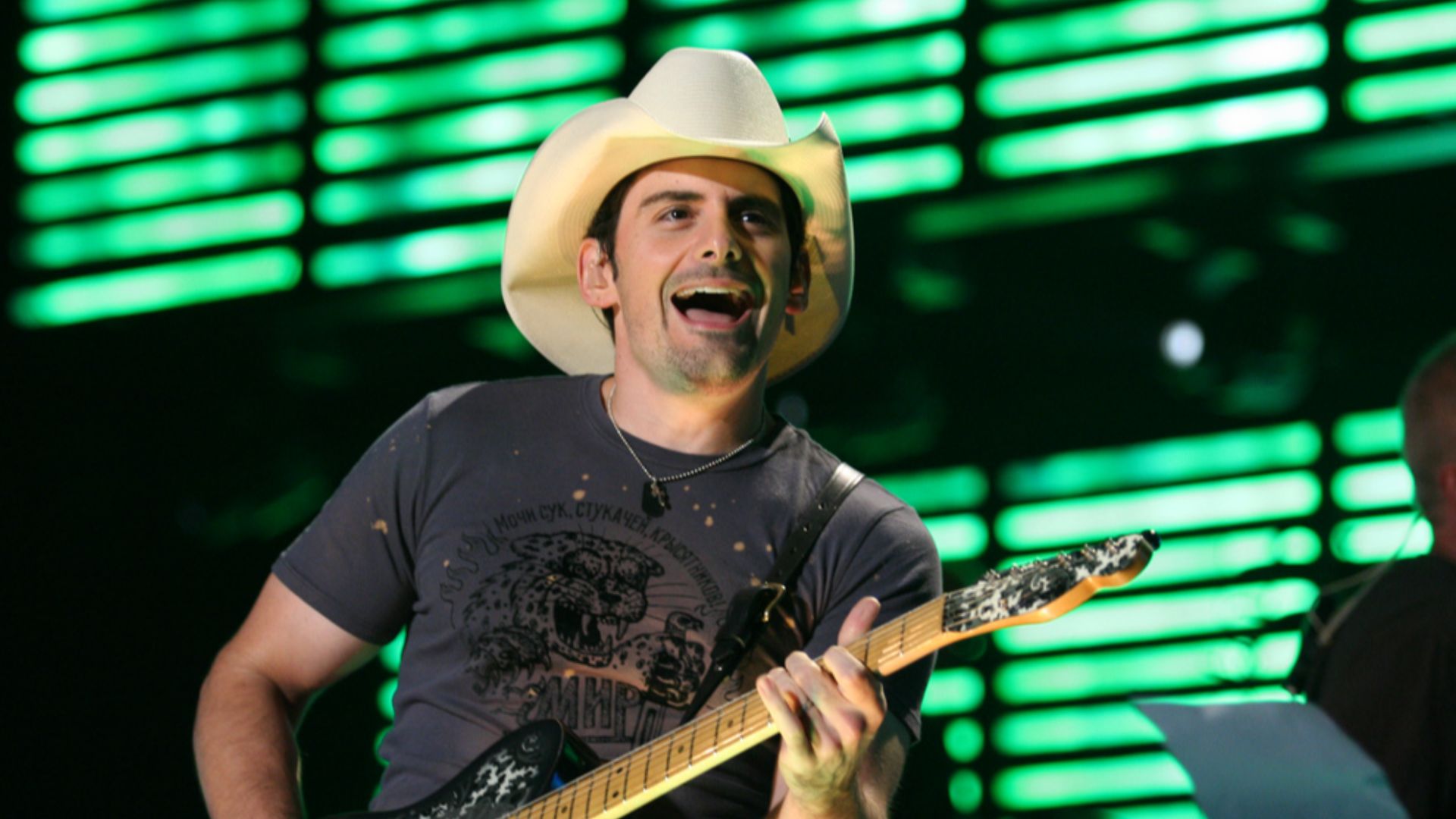 11. Mud On The Tires (Brad Paisley)
