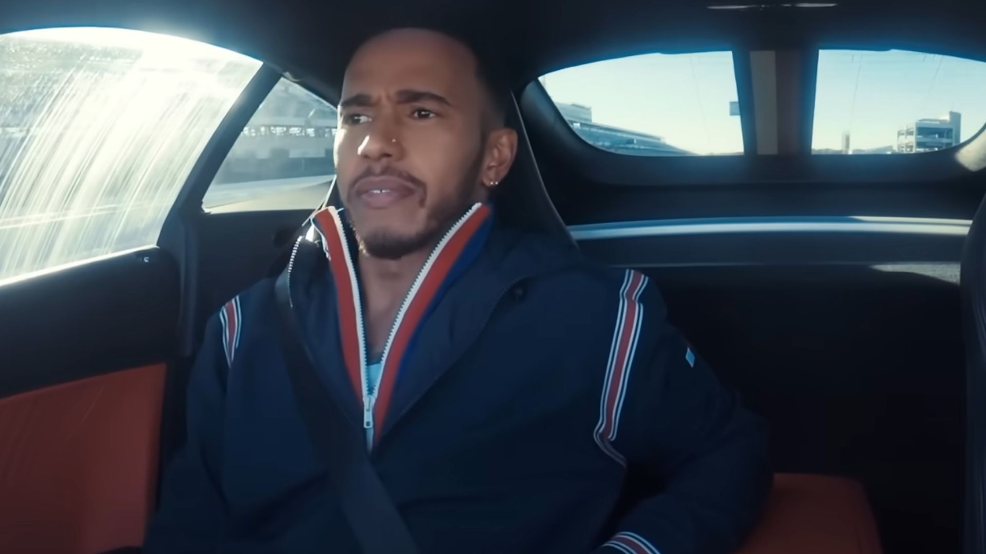 15. Il est une icône de la mode avec Tommy Hilfiger