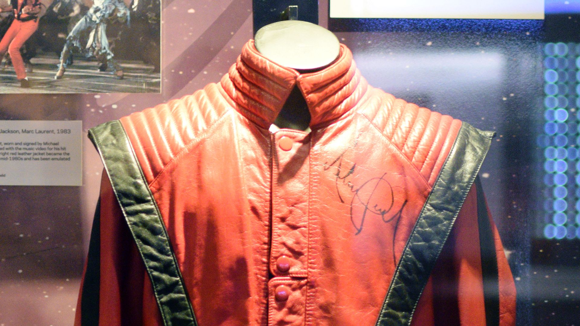 2. La veste rouge de Michael Jackson