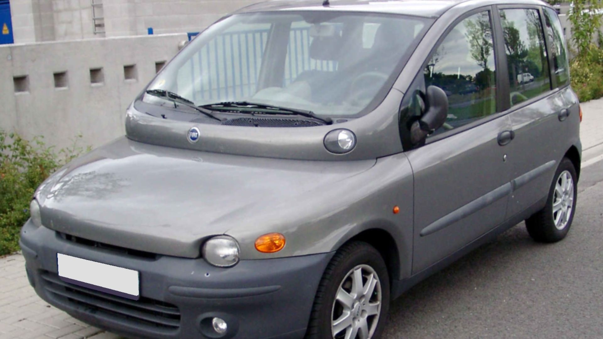 1. Fiat Multipla