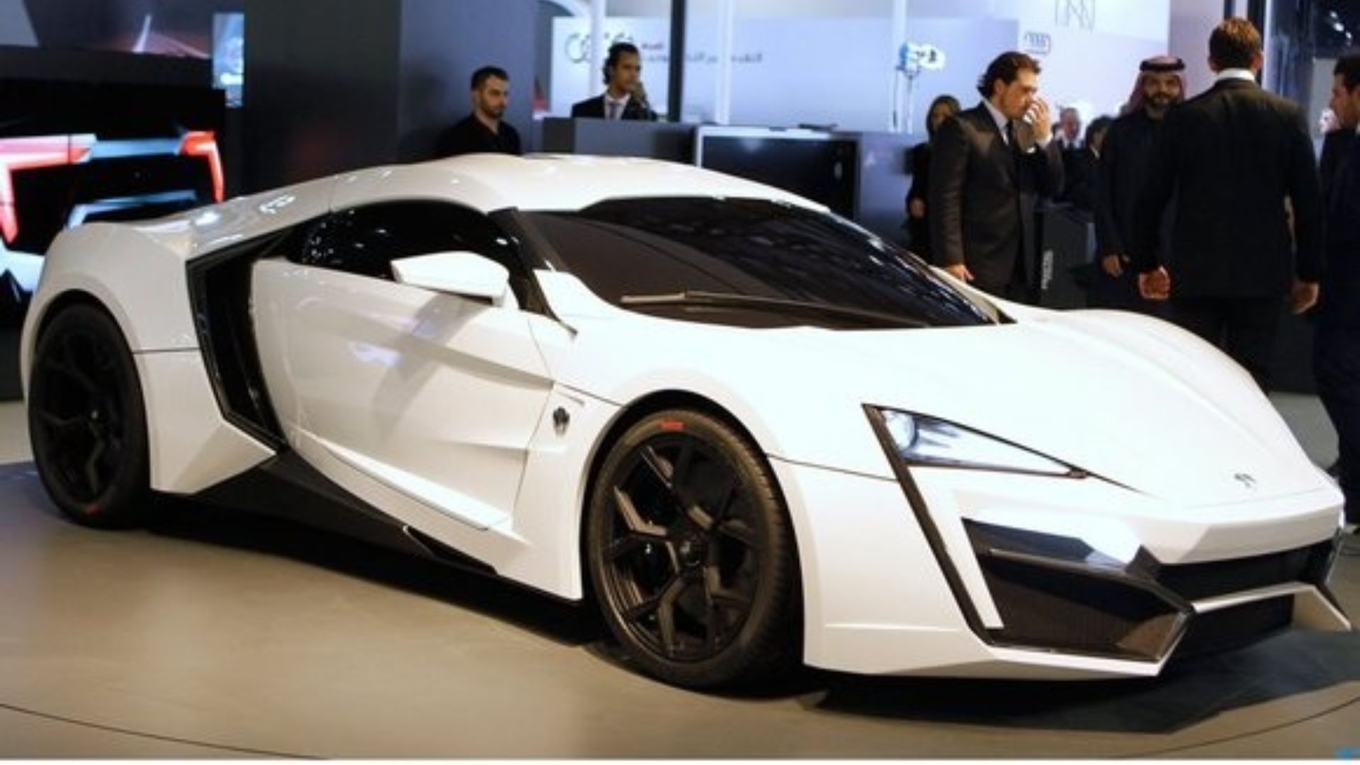 2. Lykan HyperSport