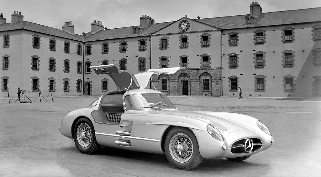13. Mercedes-Benz 300 SLR Coupé Uhlenhaut