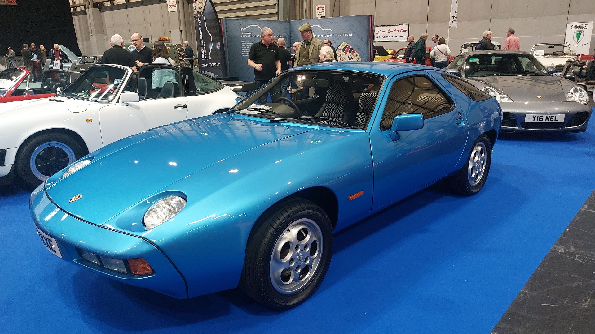 10. Porsche 928